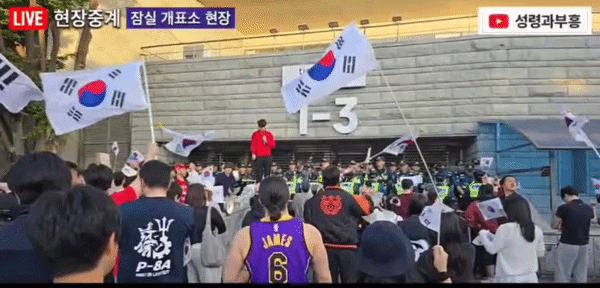 312fb9594aca5.gif