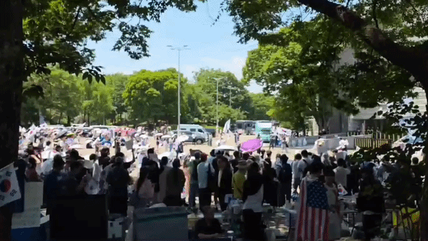 3be3cb5e173fa.gif