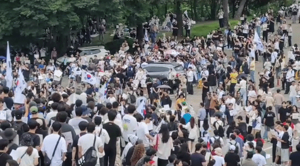a4e6813fc0a3c.gif