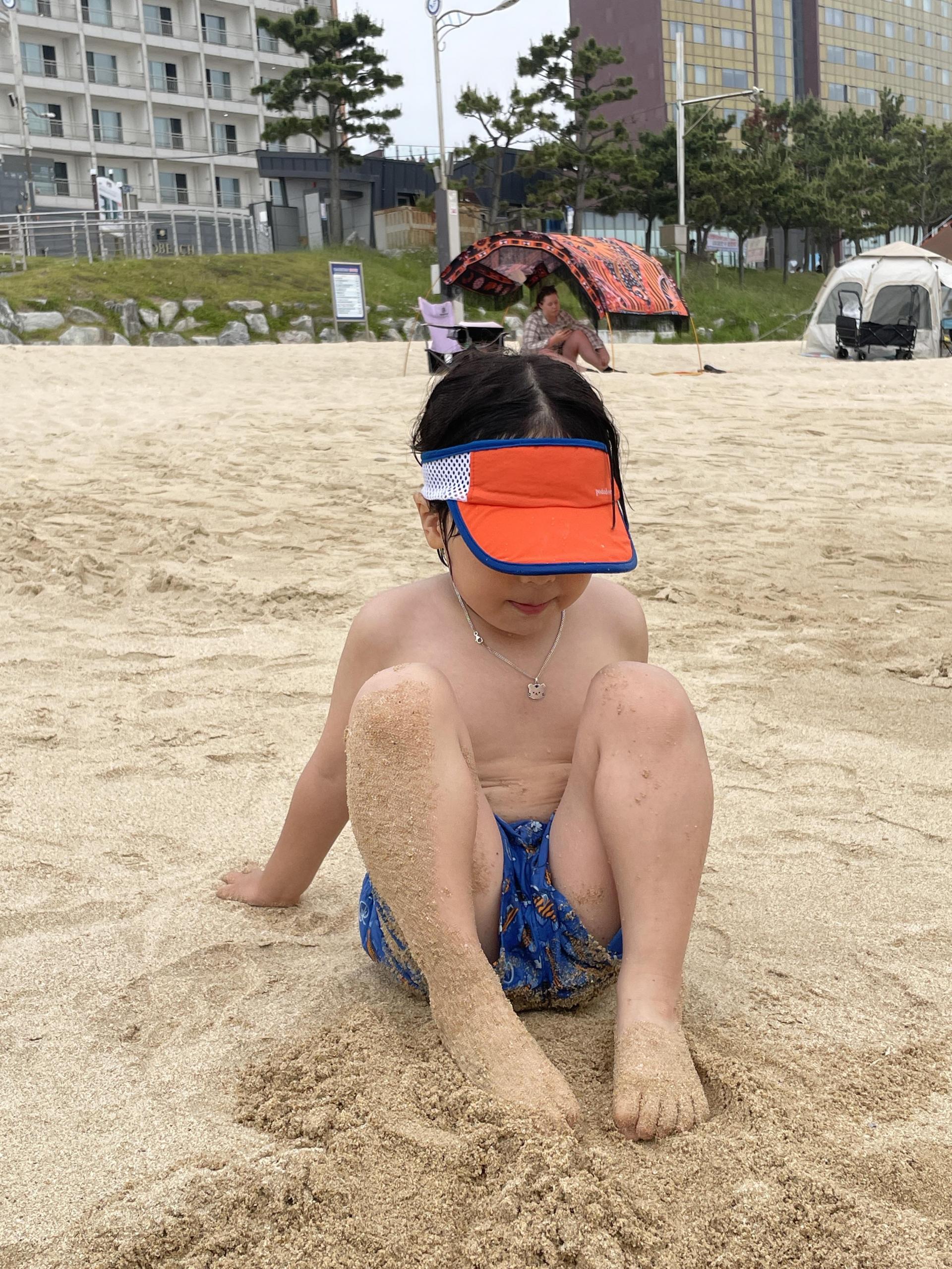 SUNNY POP VISOR