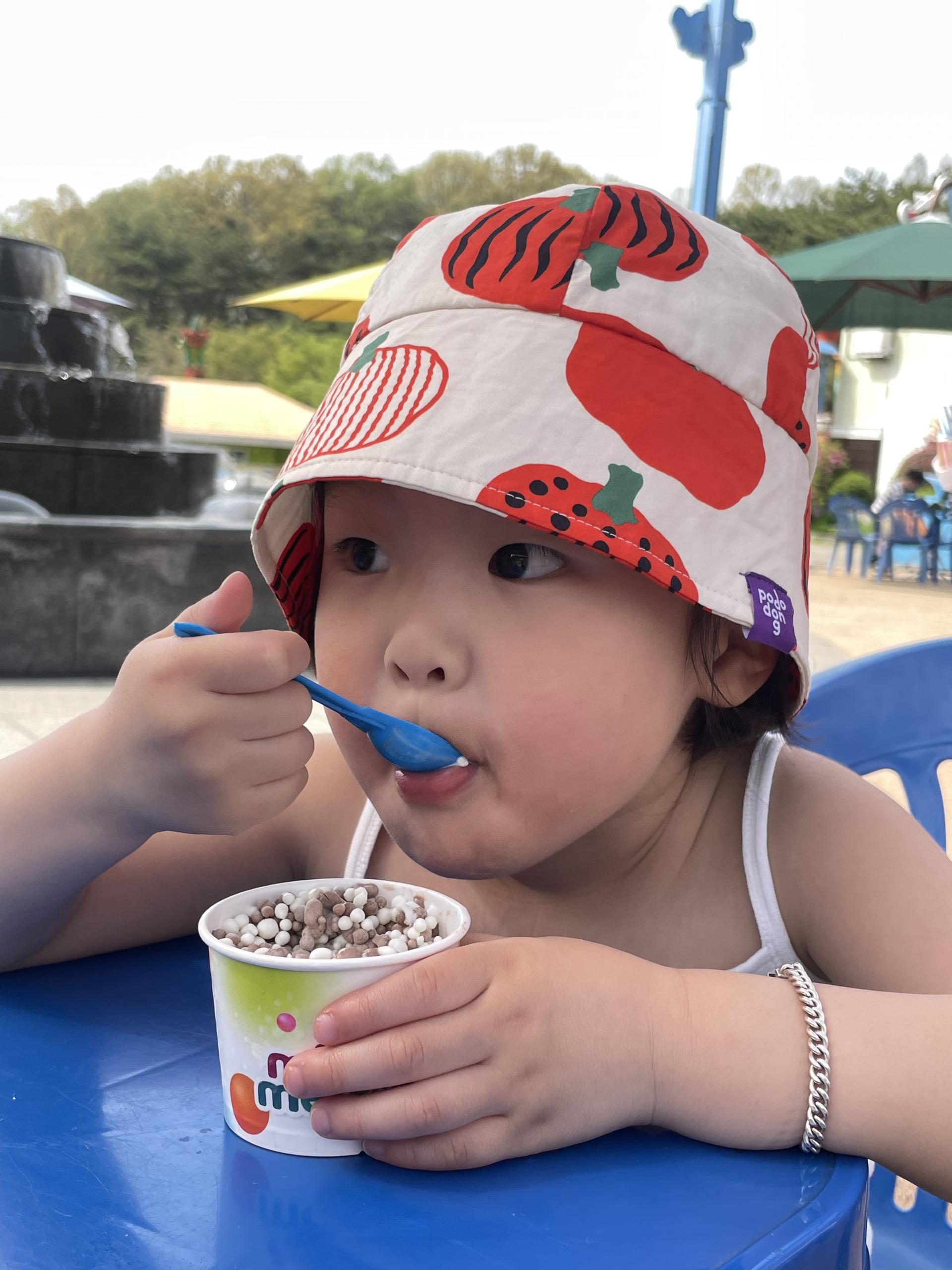 PUMPKIN SUNHAT (RED)