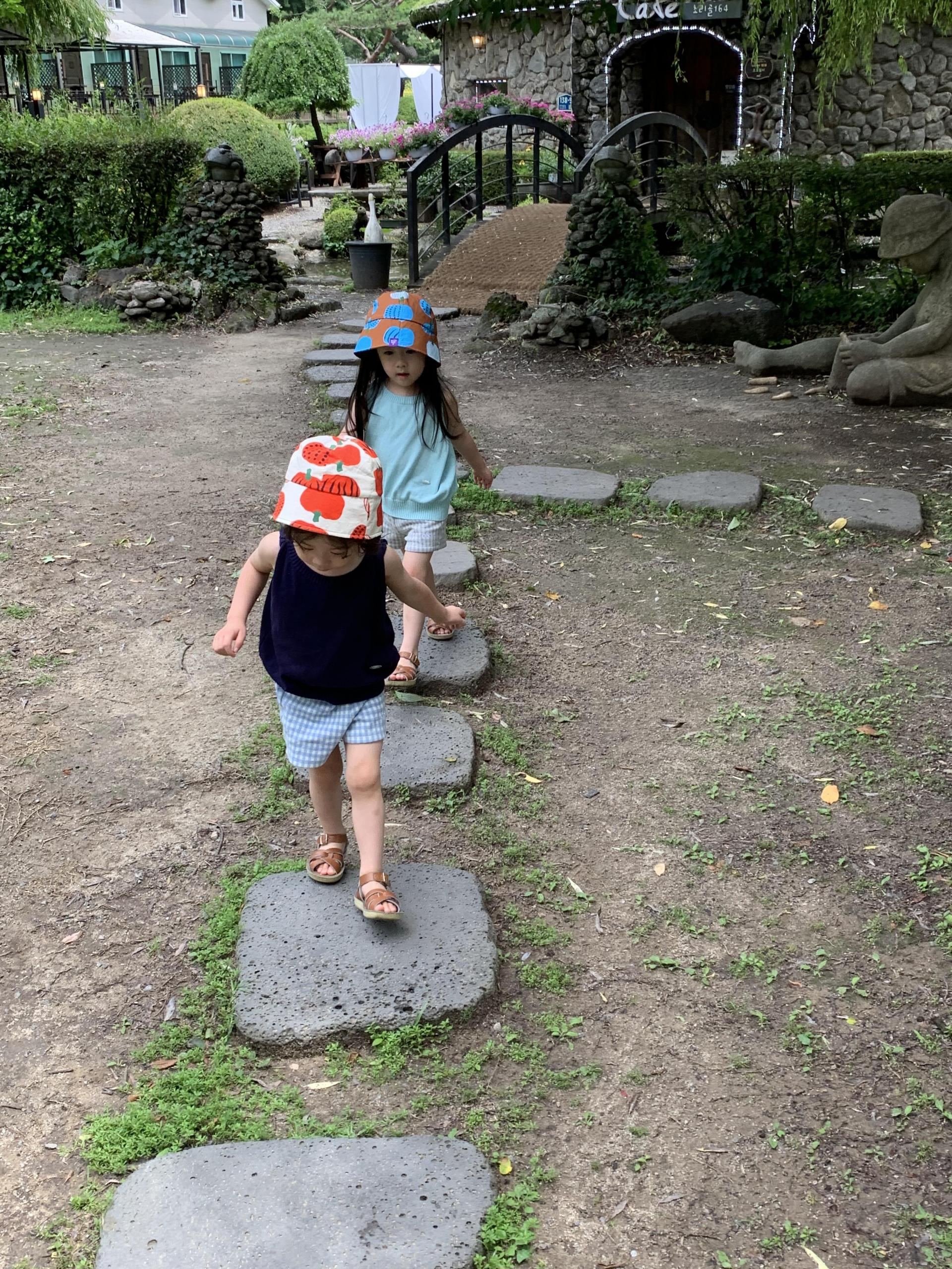PUMPKIN SUNHAT (RED)