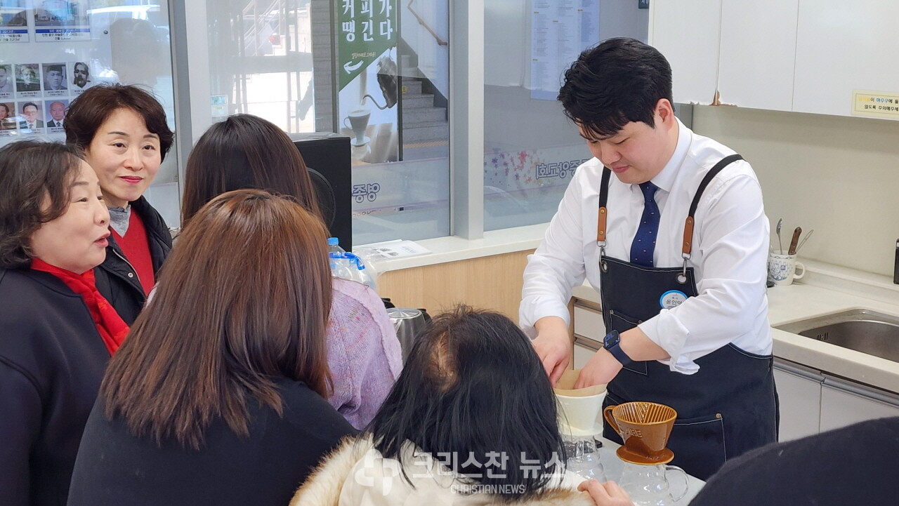 세미나 1부 모습, 즐거운 차타임