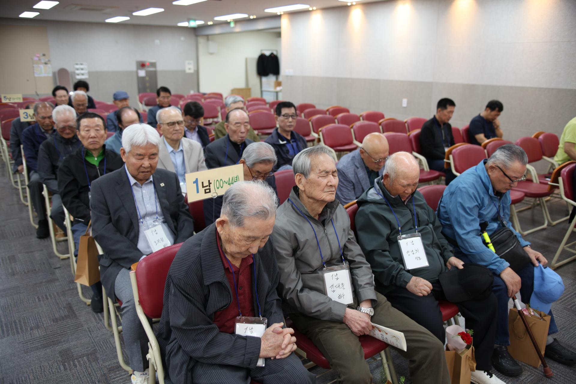 b57ff5c955d5c.jpg