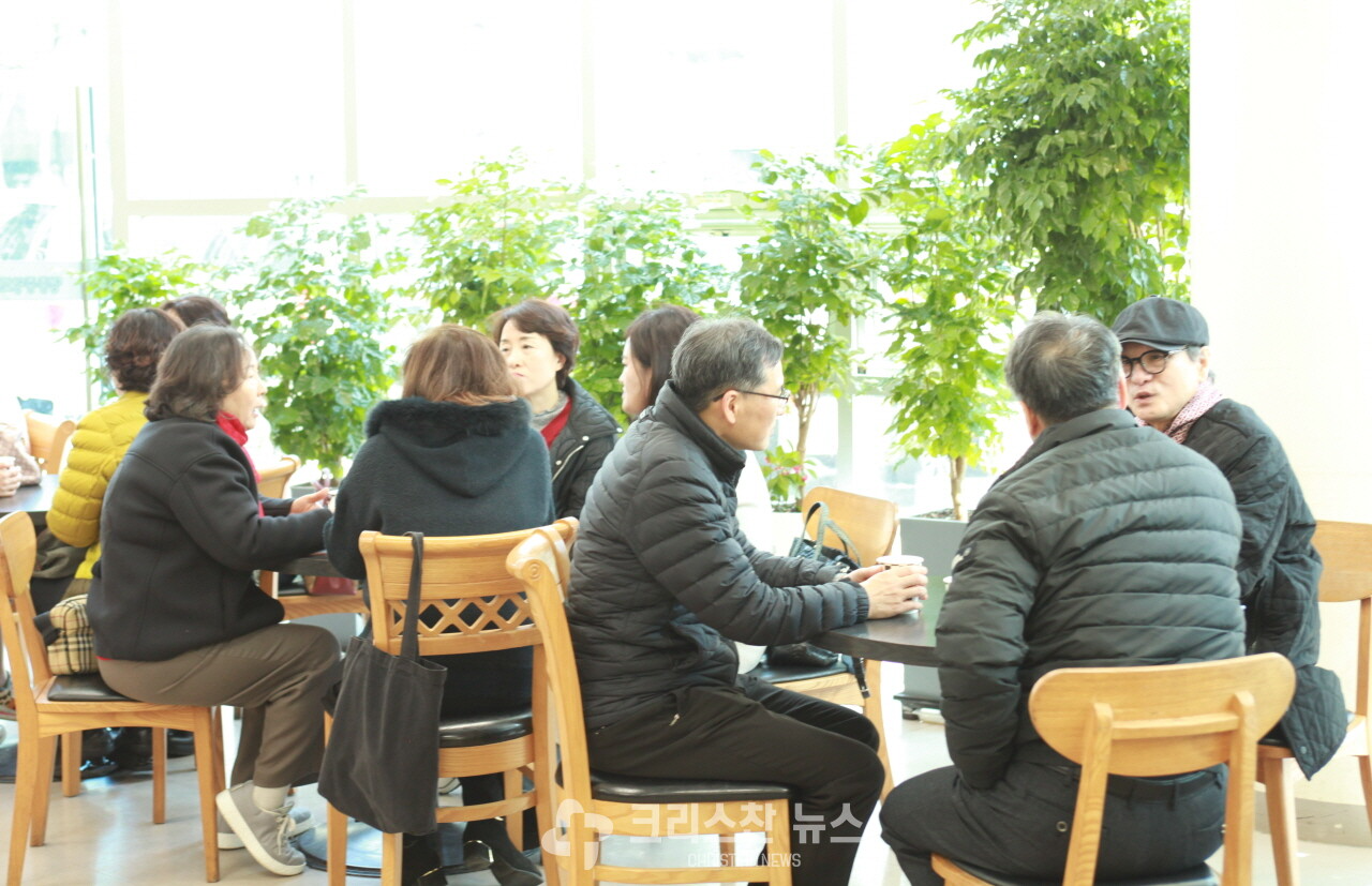 세미나 1부 모습, 즐거운 차타임