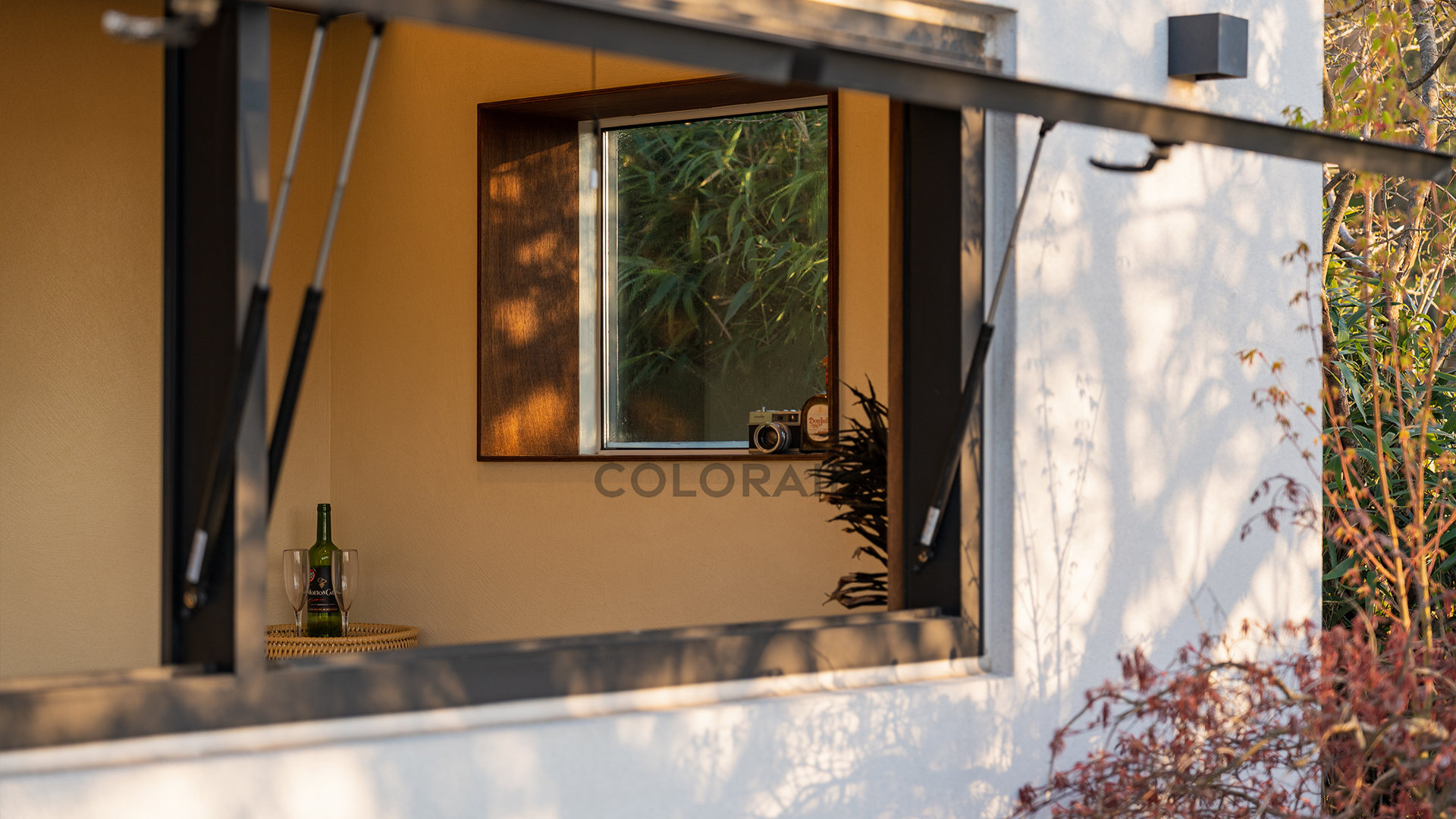 노을이 들어오는 숙소 감성사진촬영