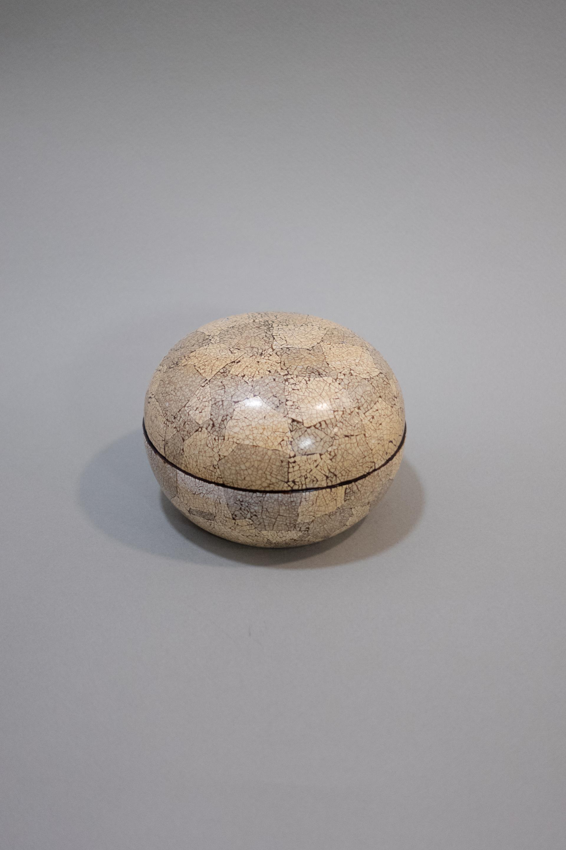 Aer Deco Eggshell Lacquer Box