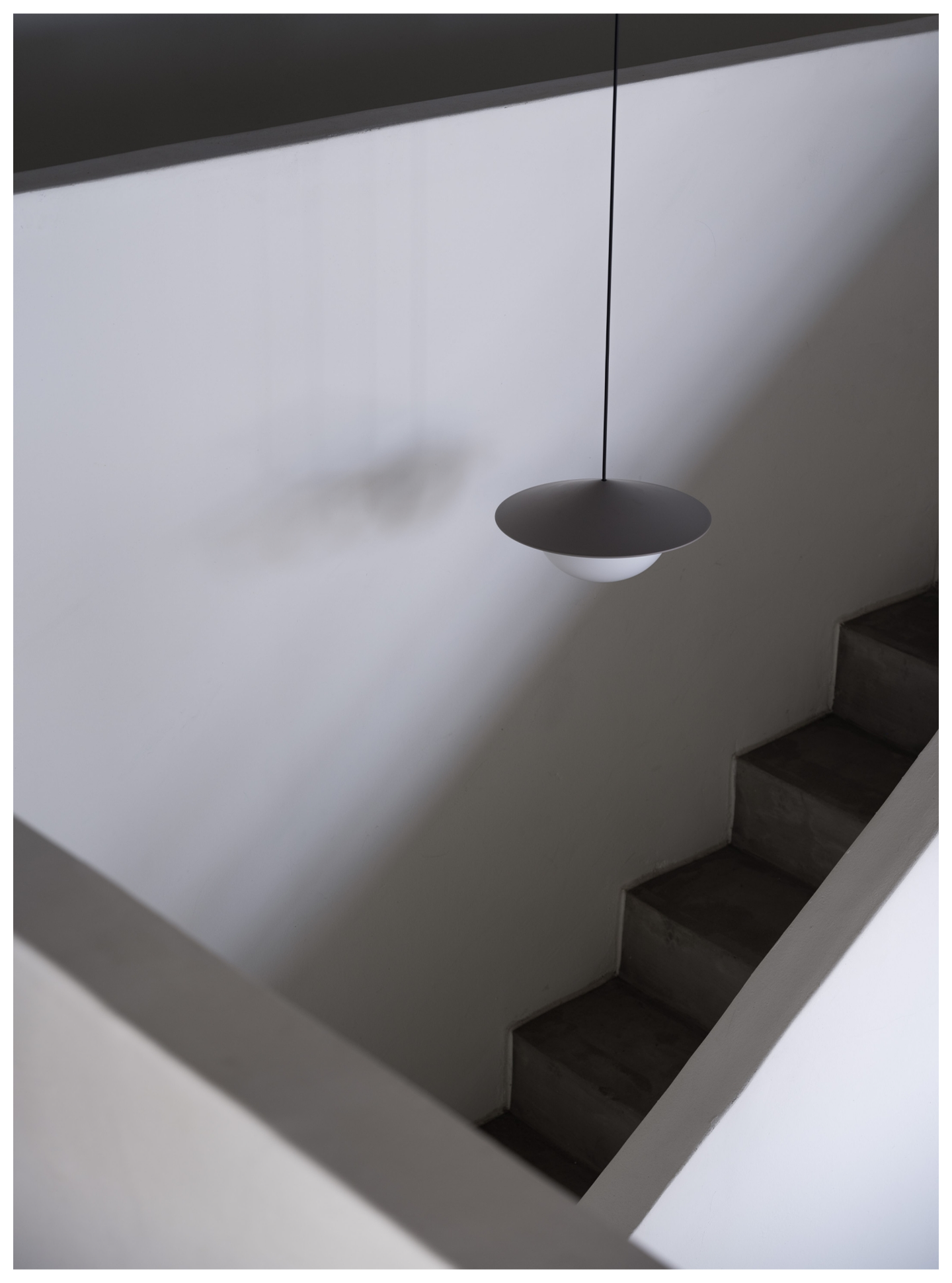 Alley Pendant Small