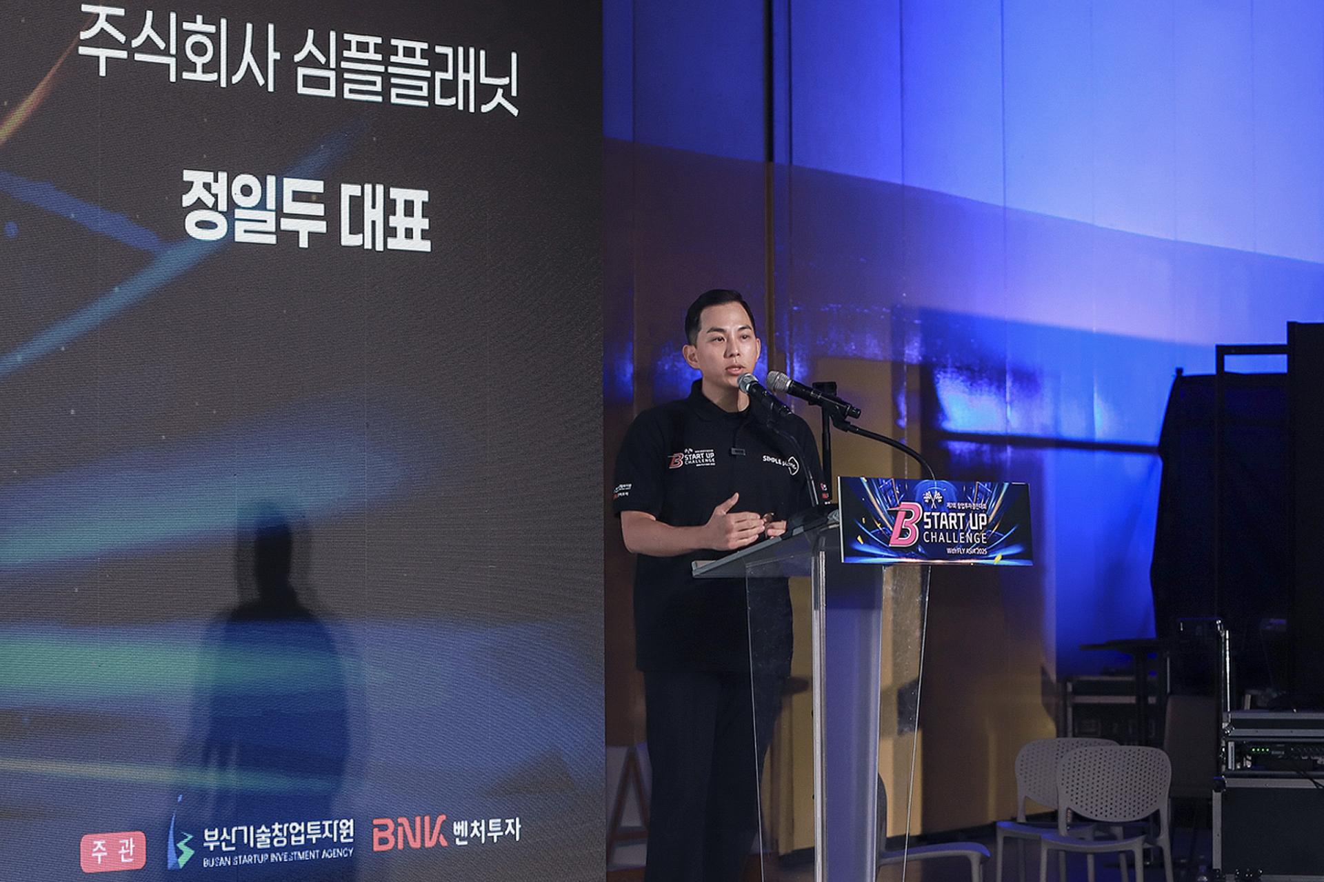 9d587200e9bdb.jpg