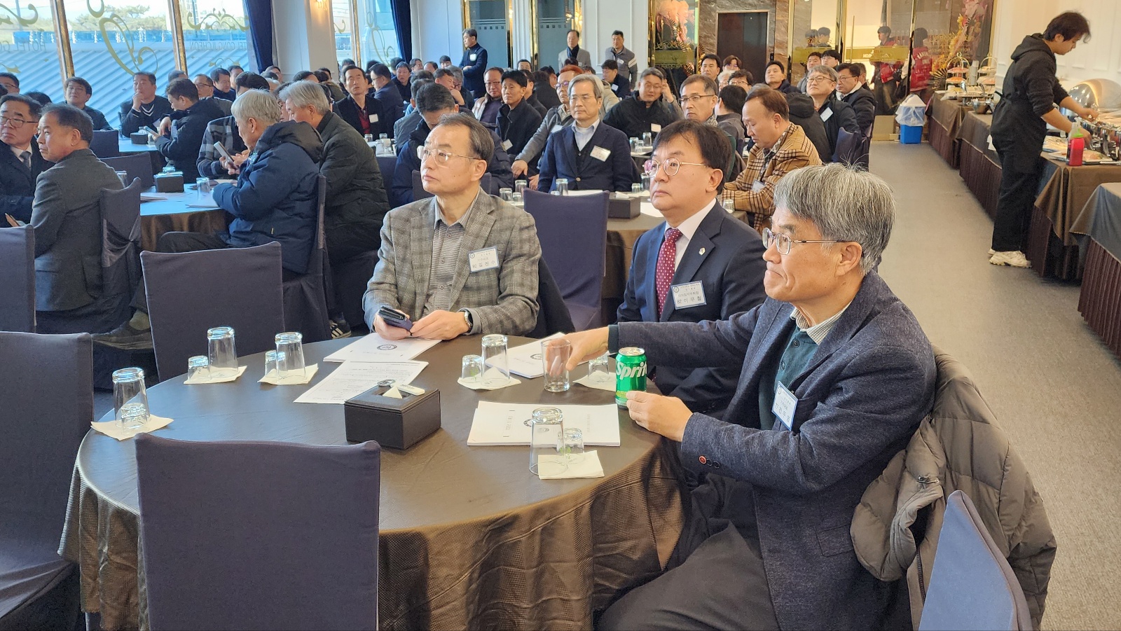 28f06d8541ab9.jpg