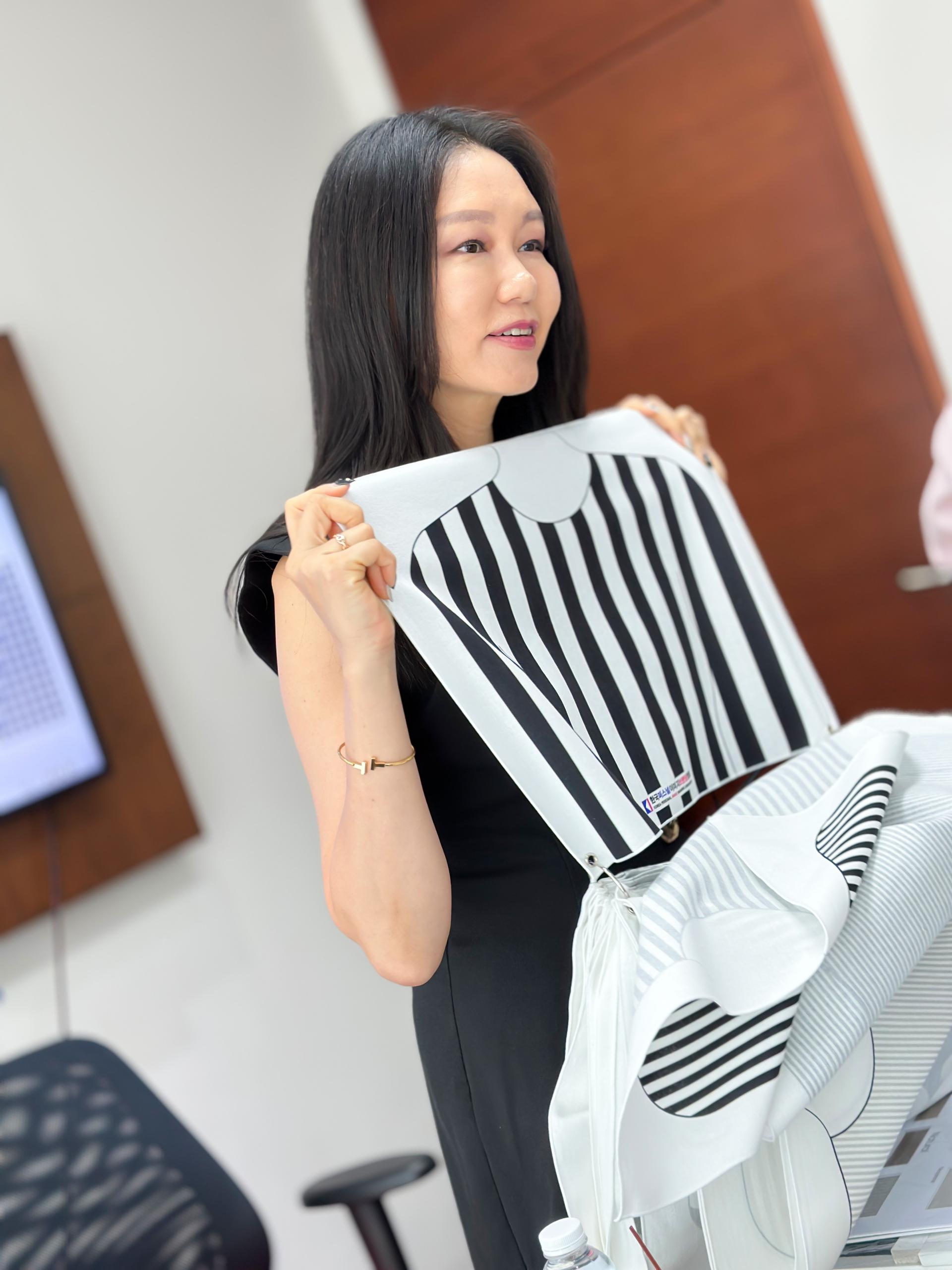 b8b8676553048.jpg