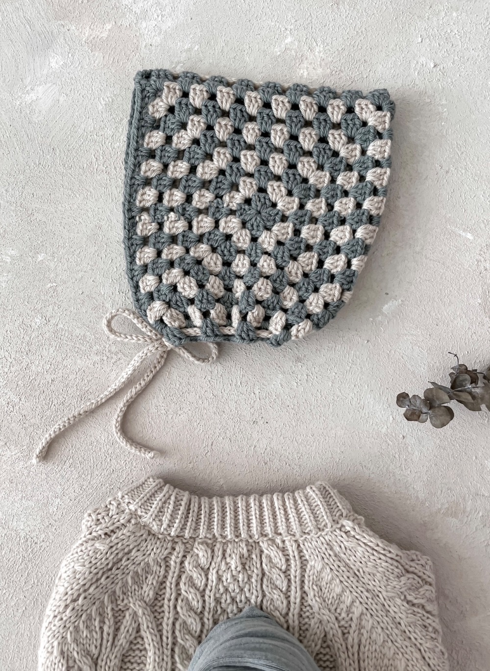 Big granny square bonnet