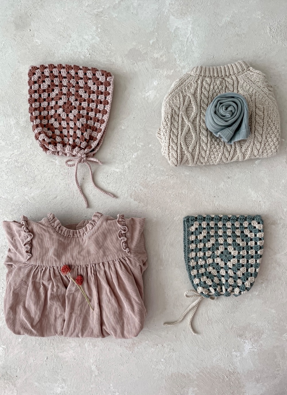 Big granny square bonnet