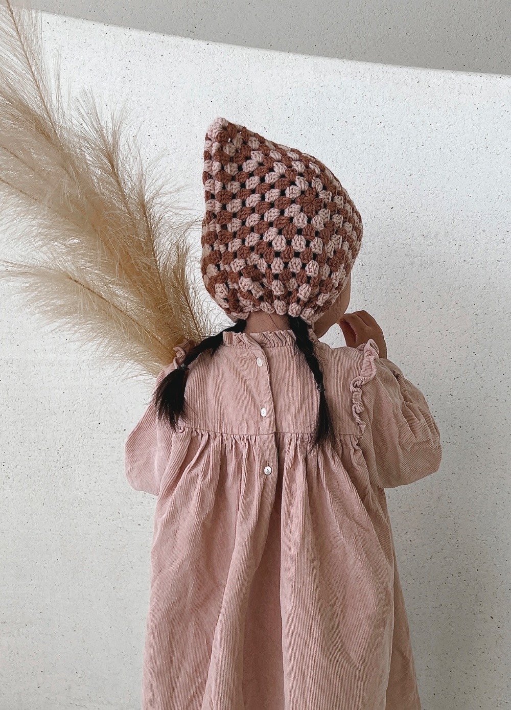 Big granny square bonnet
