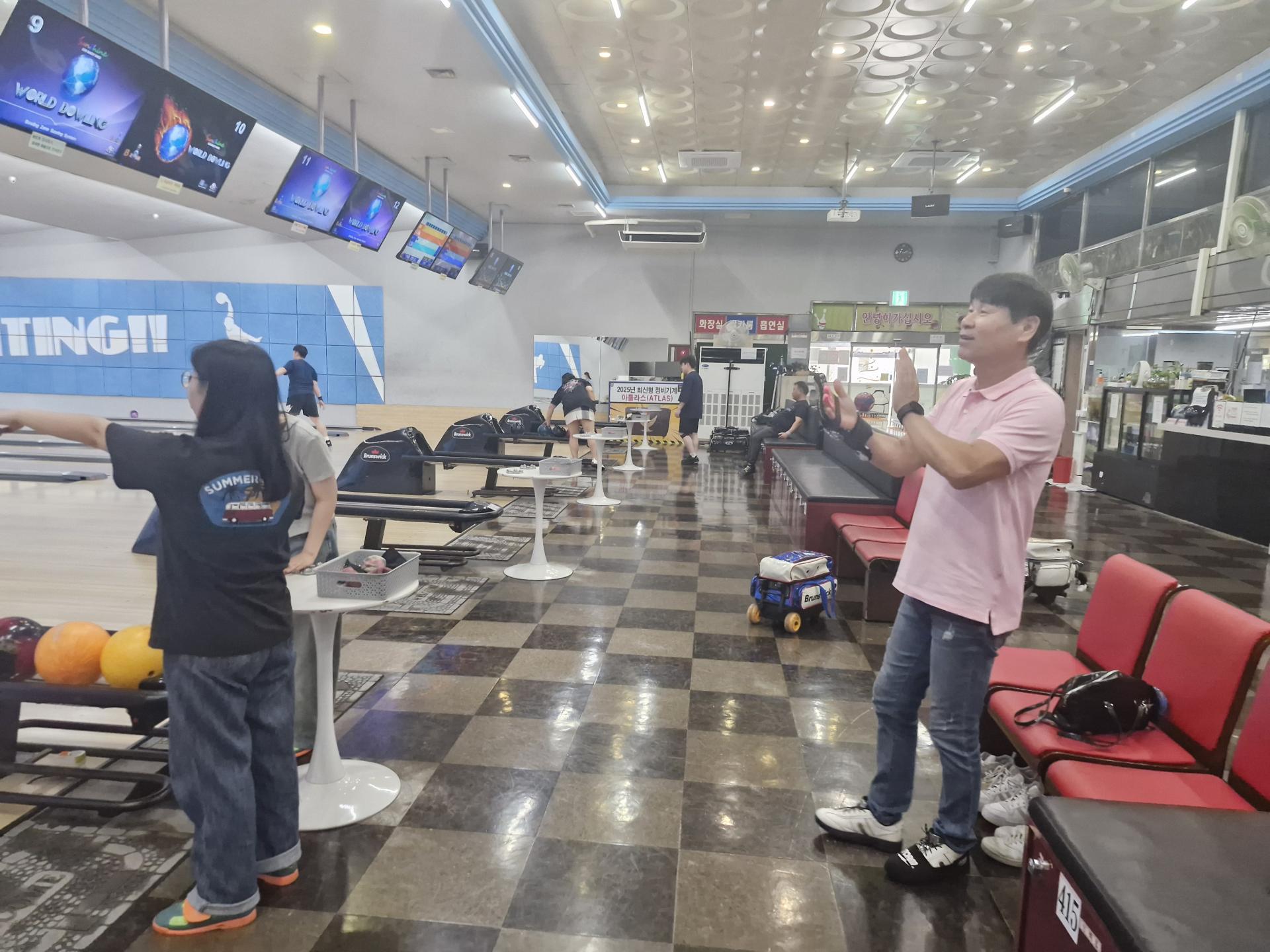 9a6aab703284b.jpg