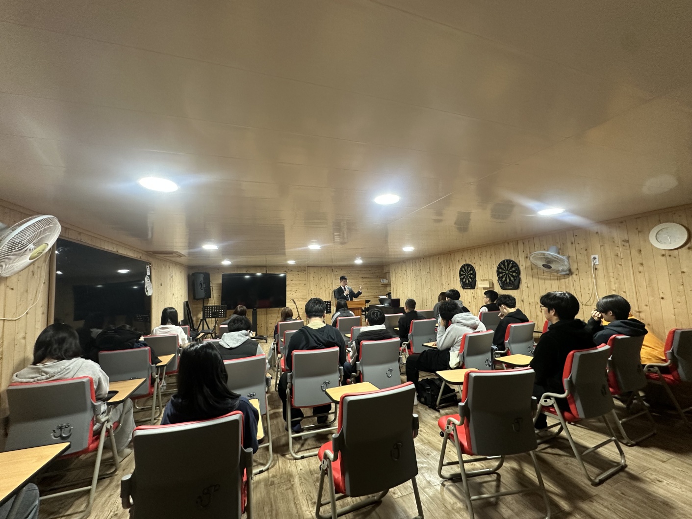 fa4509ec437f4.jpg