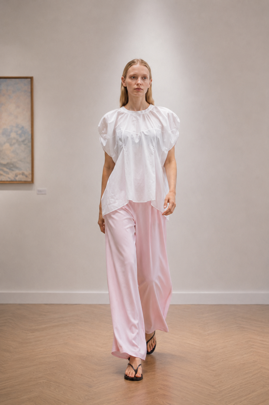 FLOWER PETALS TOP (WH)
