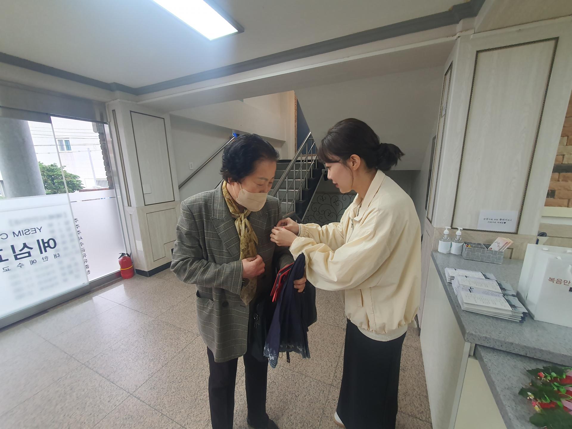 5818cceeb3147.jpg
