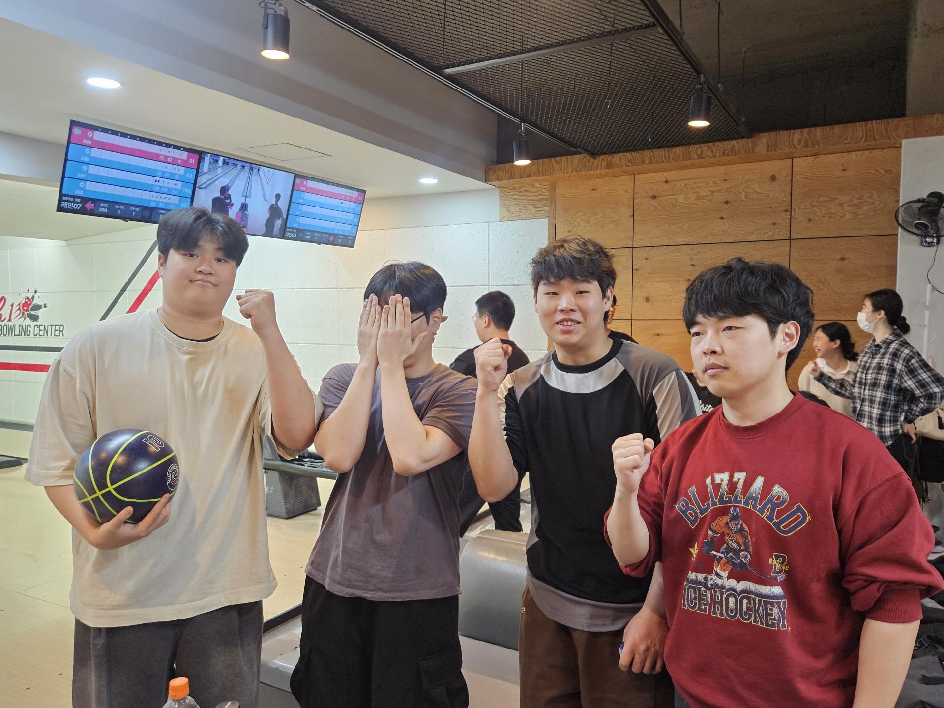 629b1a85613aa.jpg