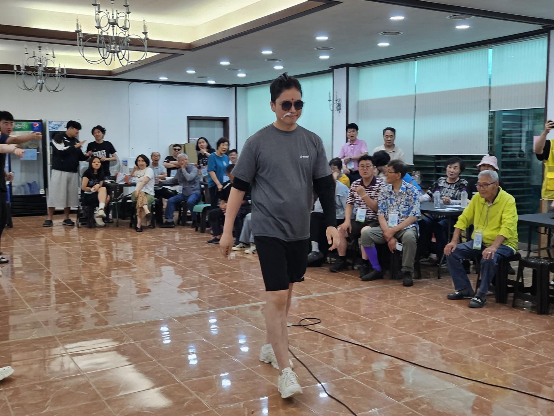 f8d36d4719acf.jpg