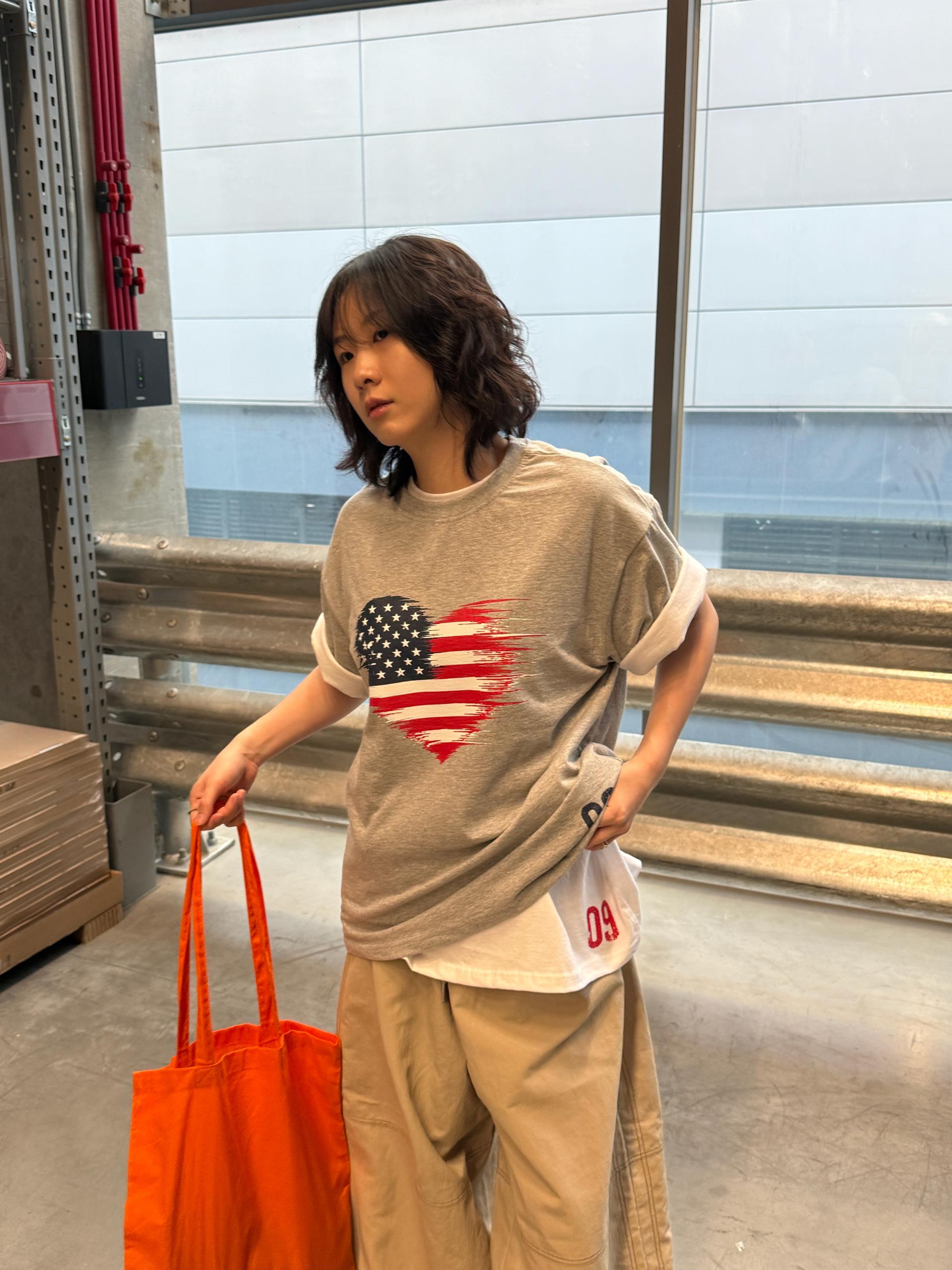 (USNISEX) Vintage USA Heart Tee