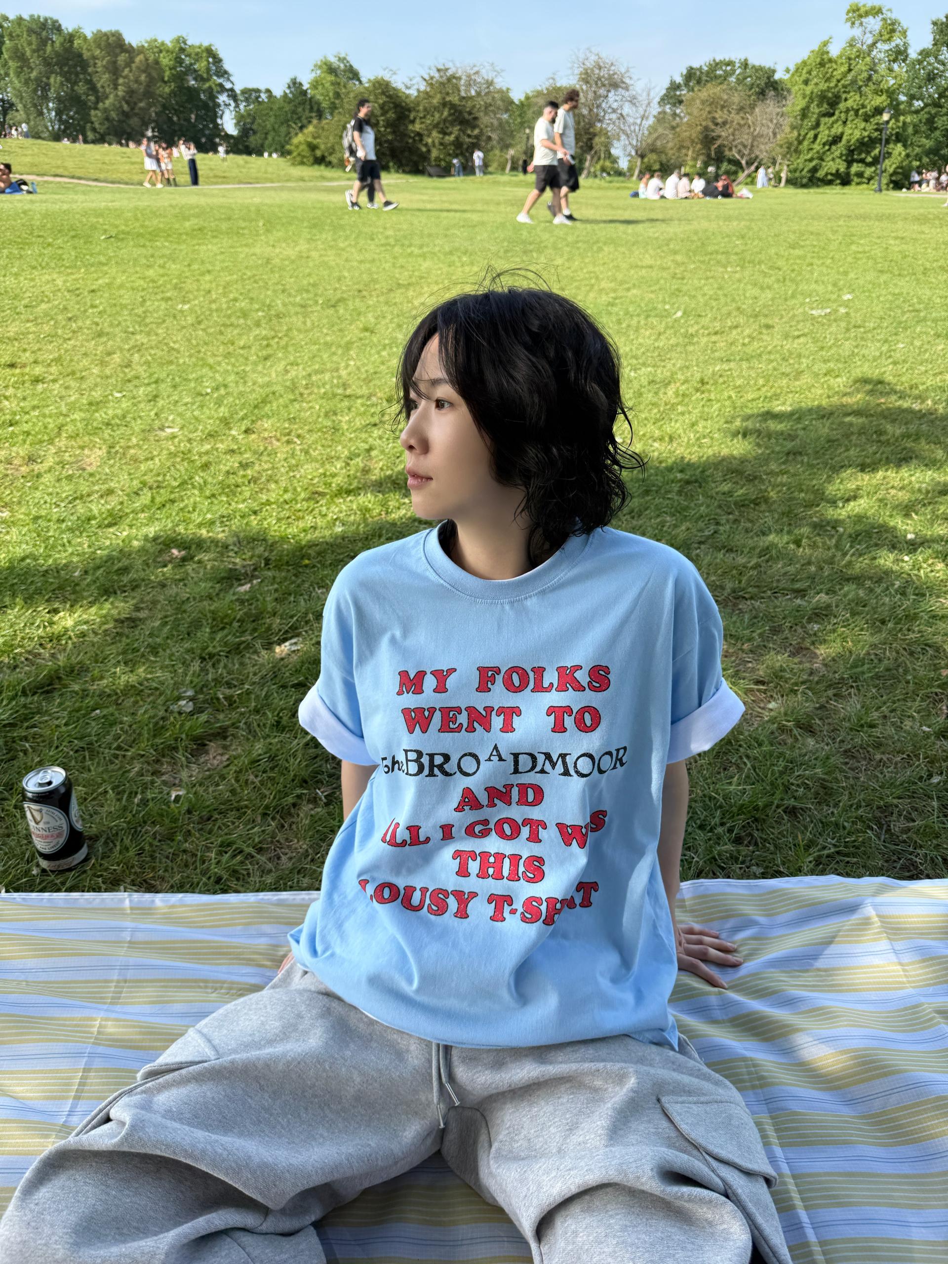 (UNISEX) Rouge Graphic Tee
