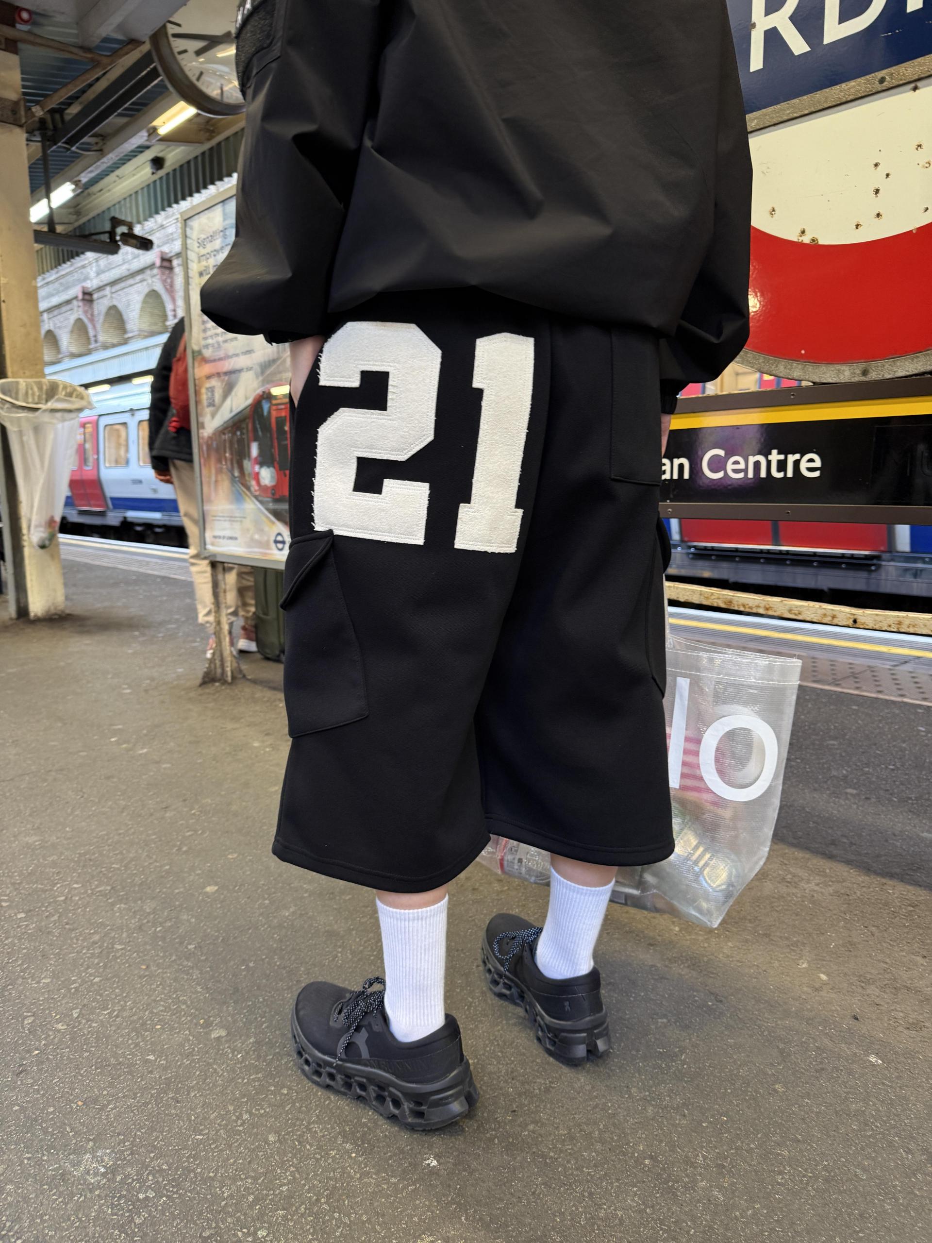 (UNISEX) Numbering Bermuda Pants