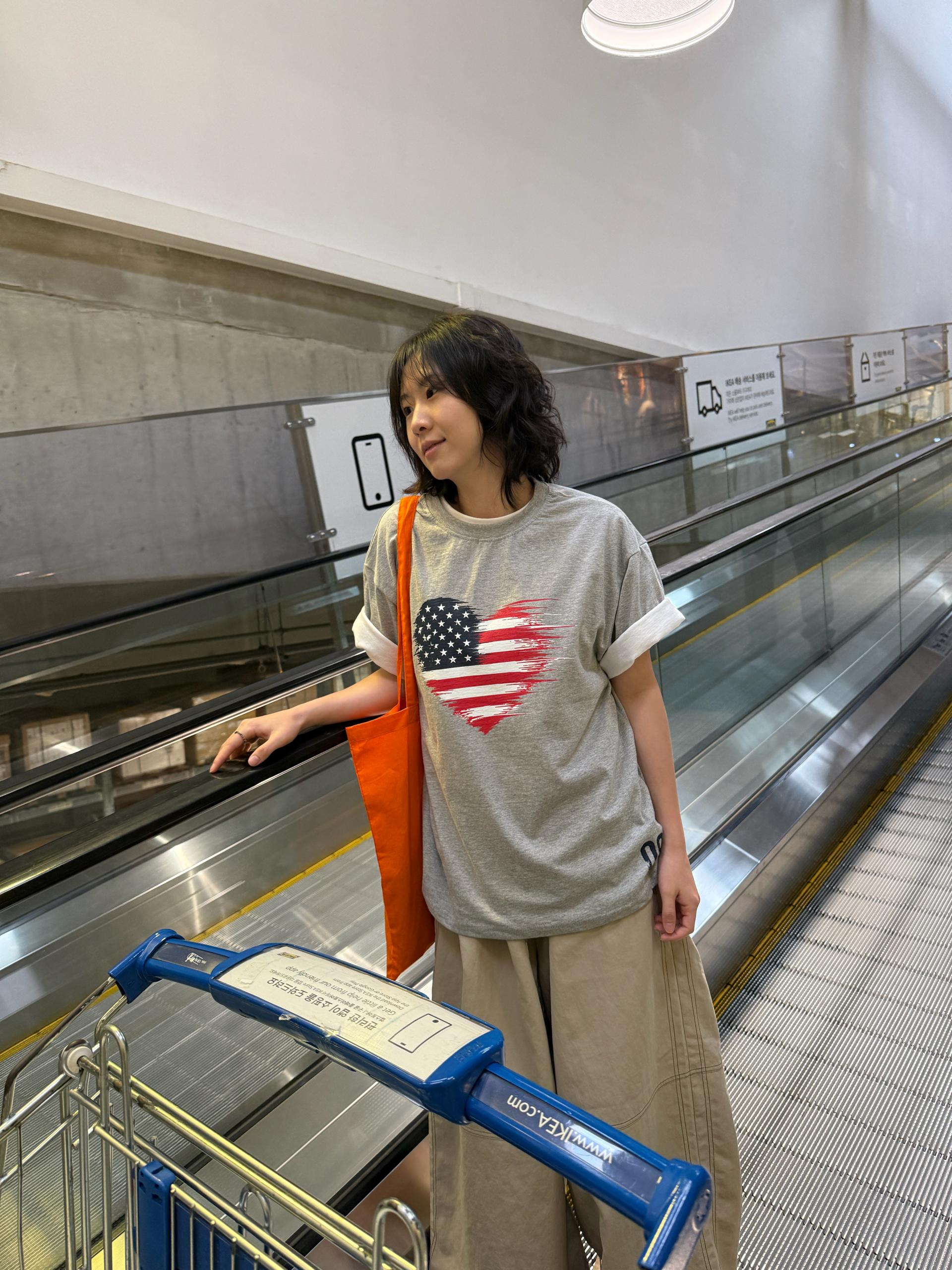 (USNISEX) Vintage USA Heart Tee