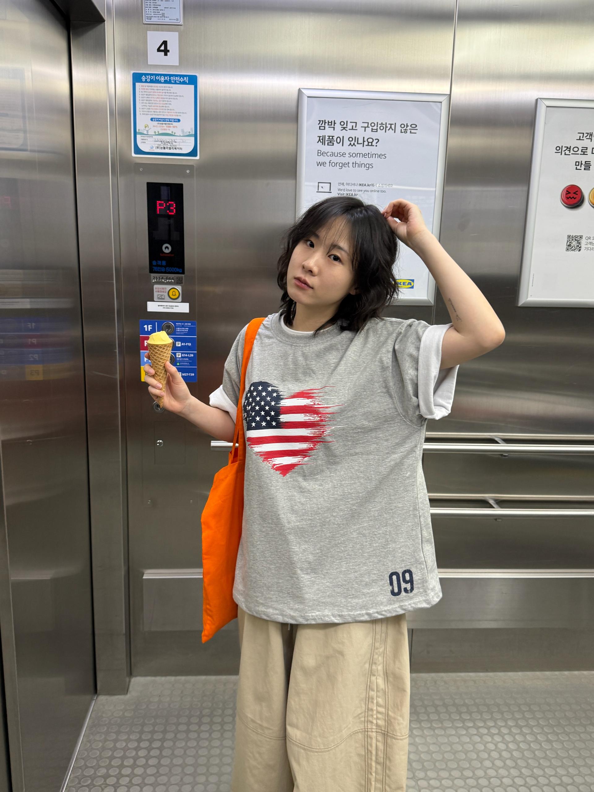 (USNISEX) Vintage USA Heart Tee