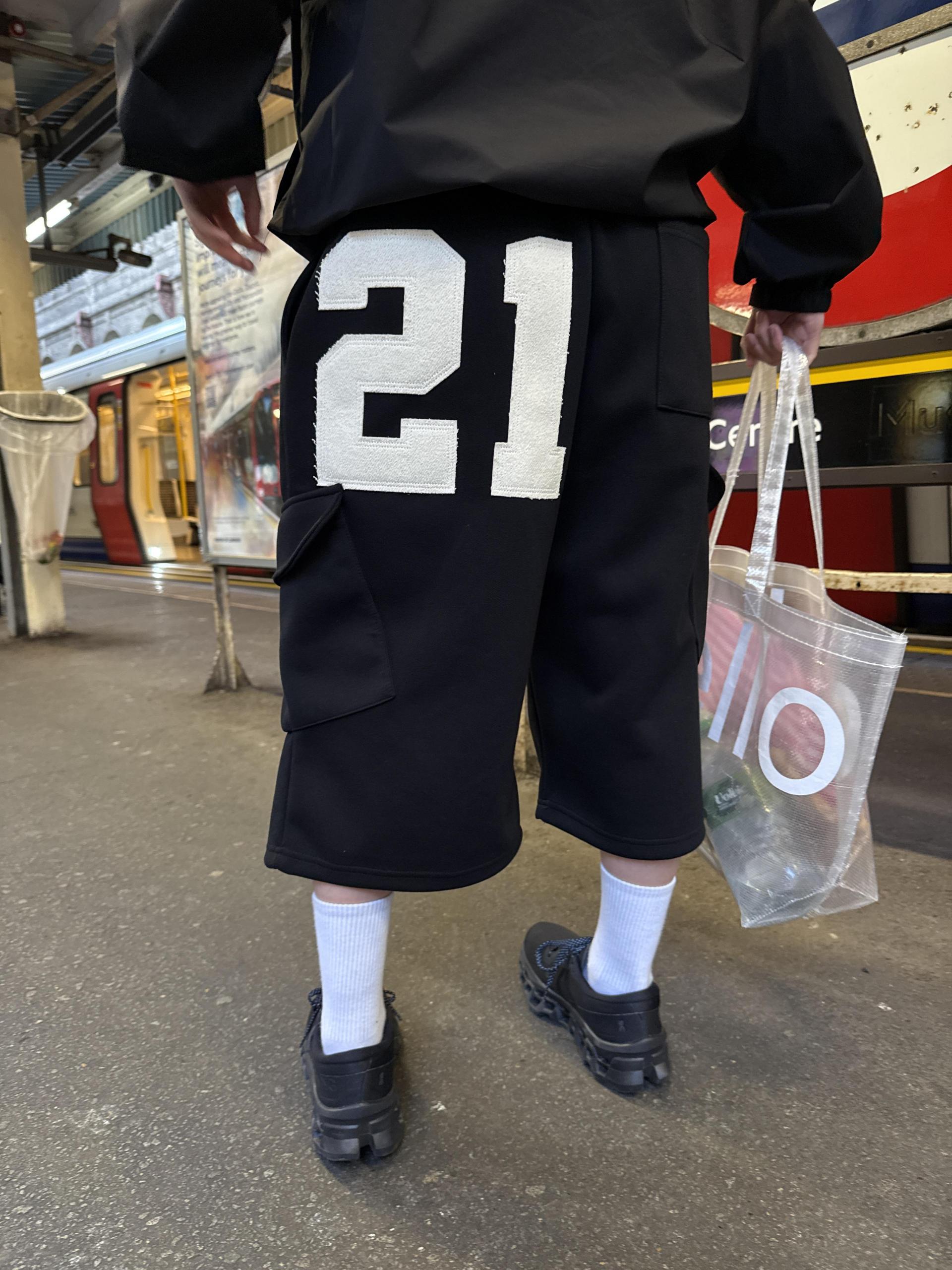 (UNISEX) Numbering Bermuda Pants
