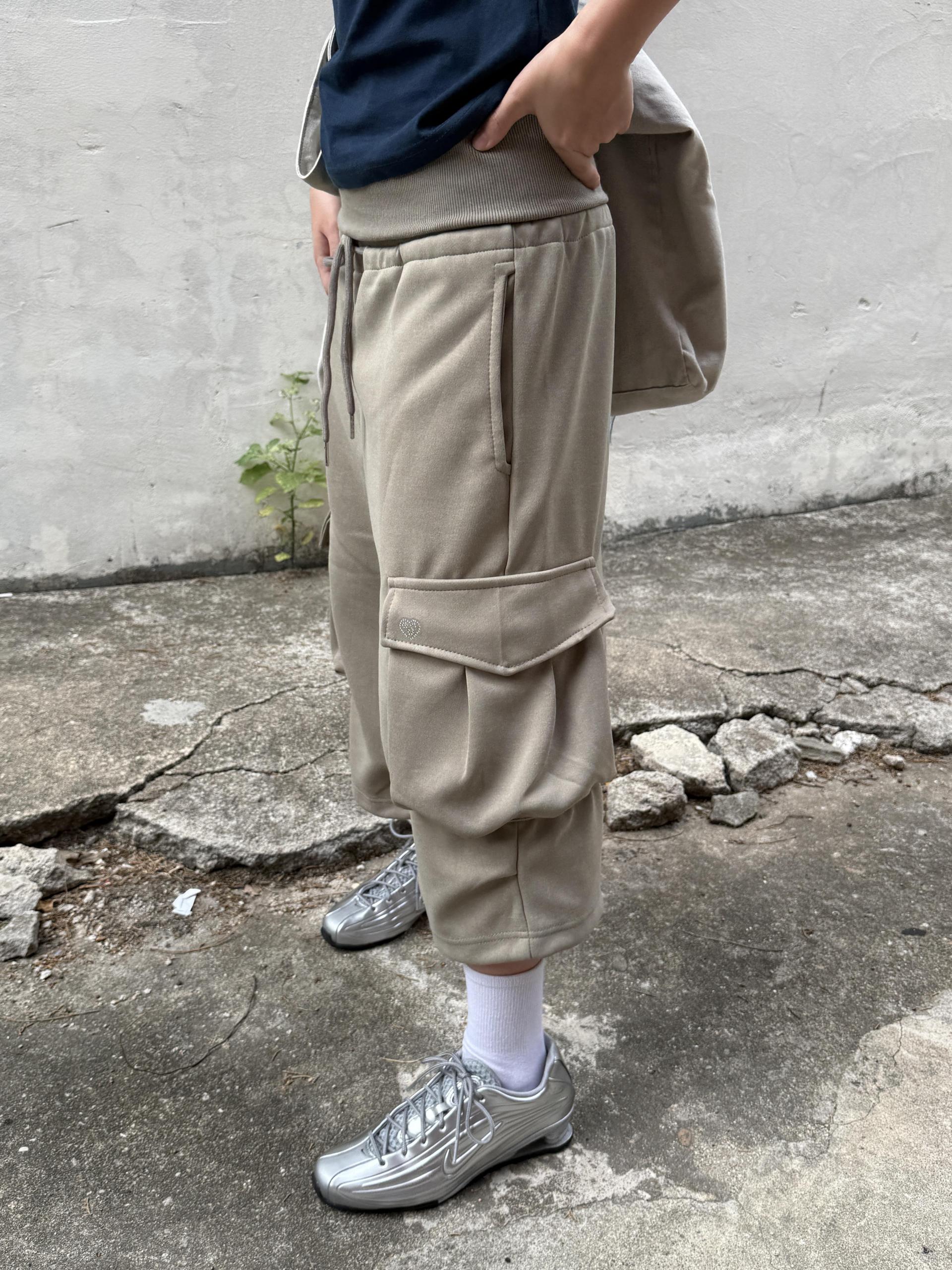 Capri Trek Pants