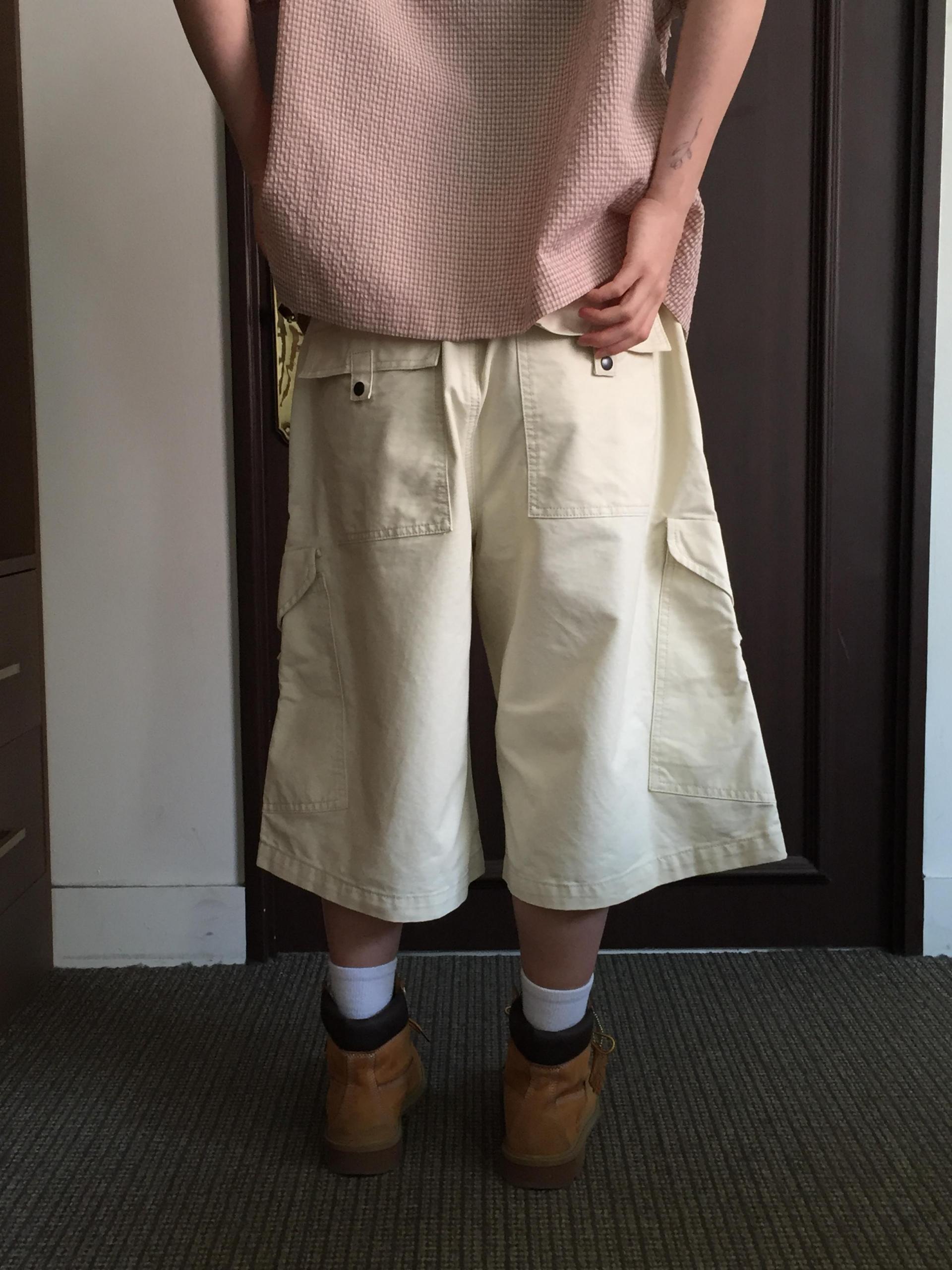 (UNISEX) Plate Snap Bermuda Pants