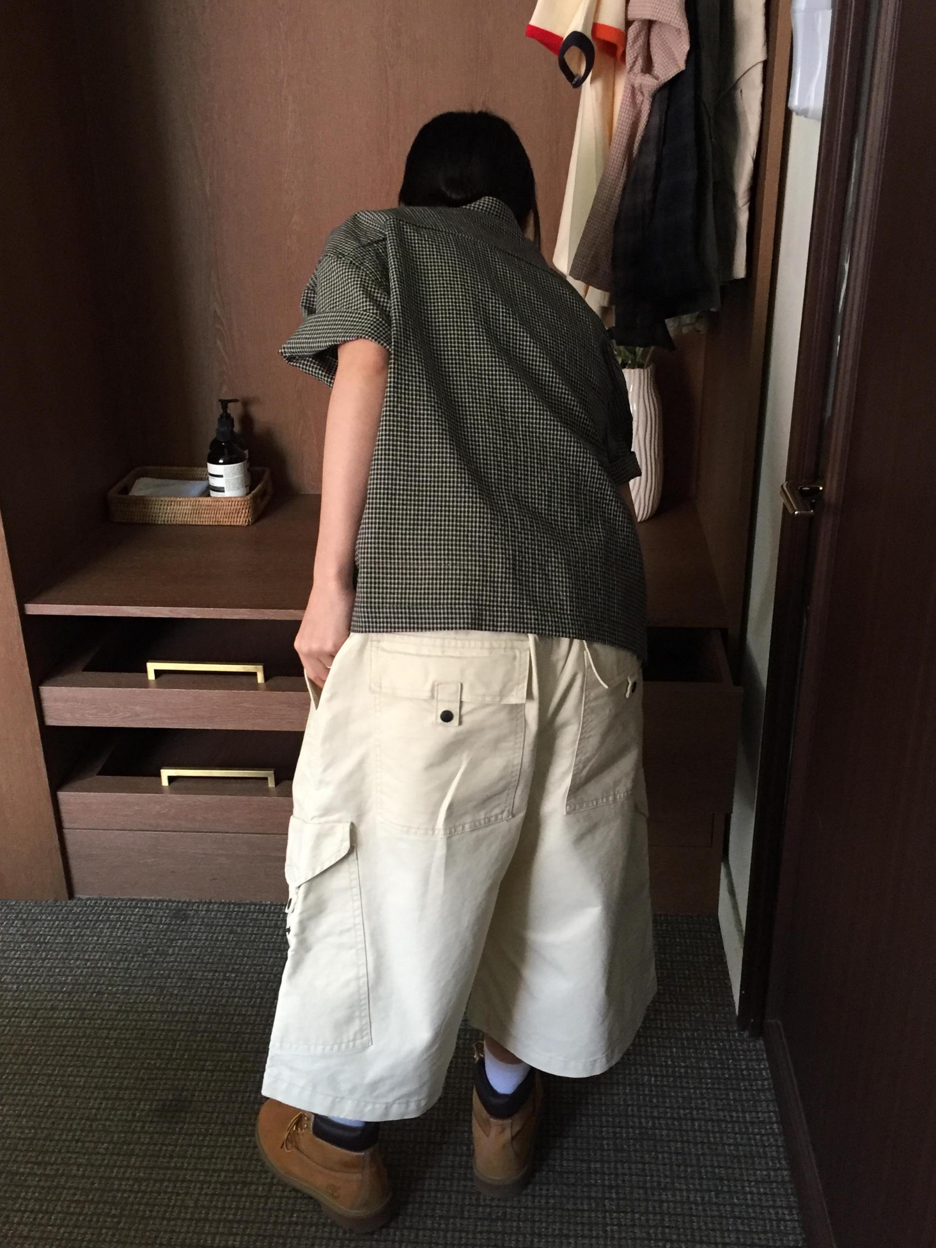 (UNISEX) Plate Snap Bermuda Pants