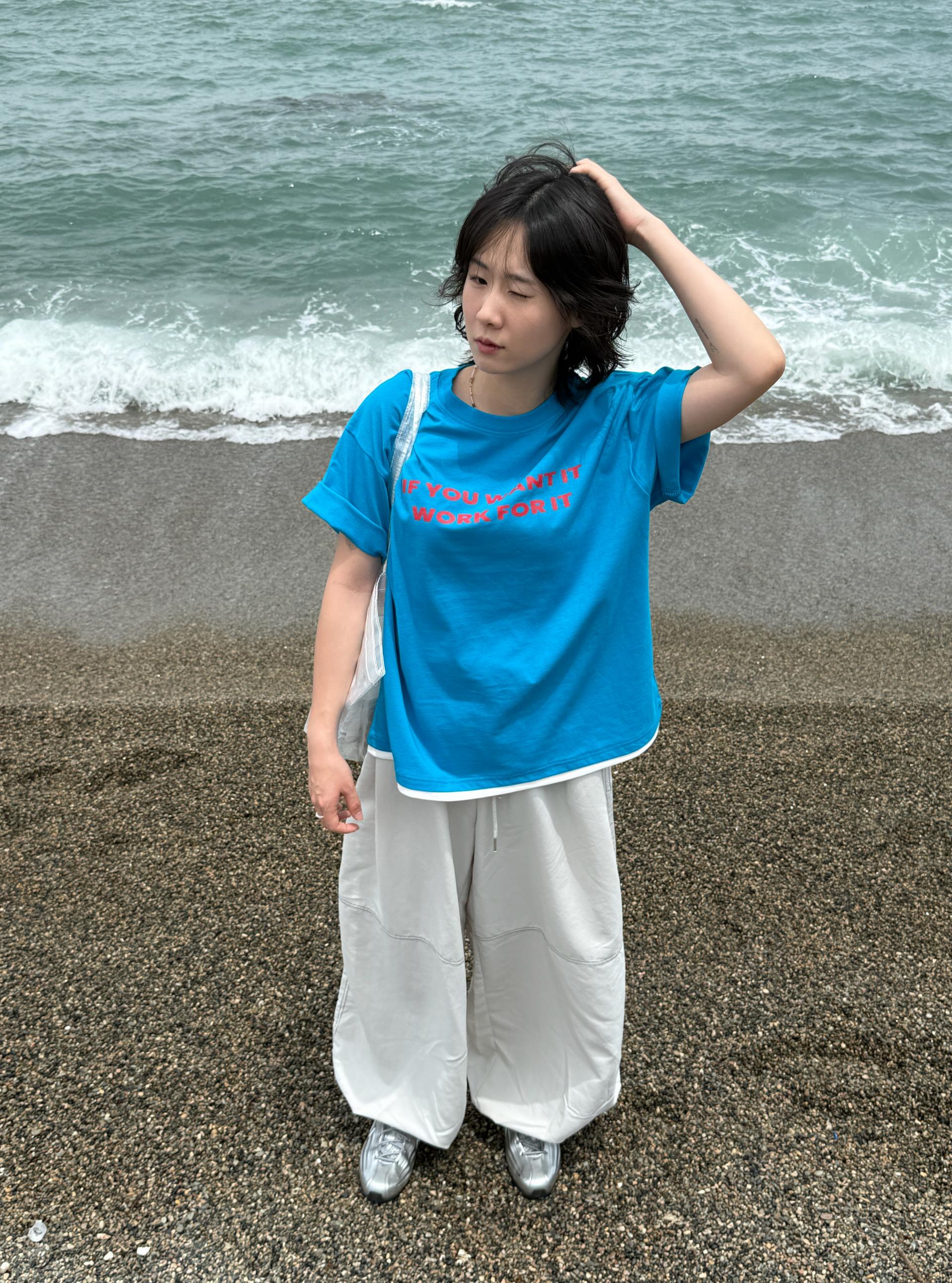(UNISEX) Layered Slogan Tee