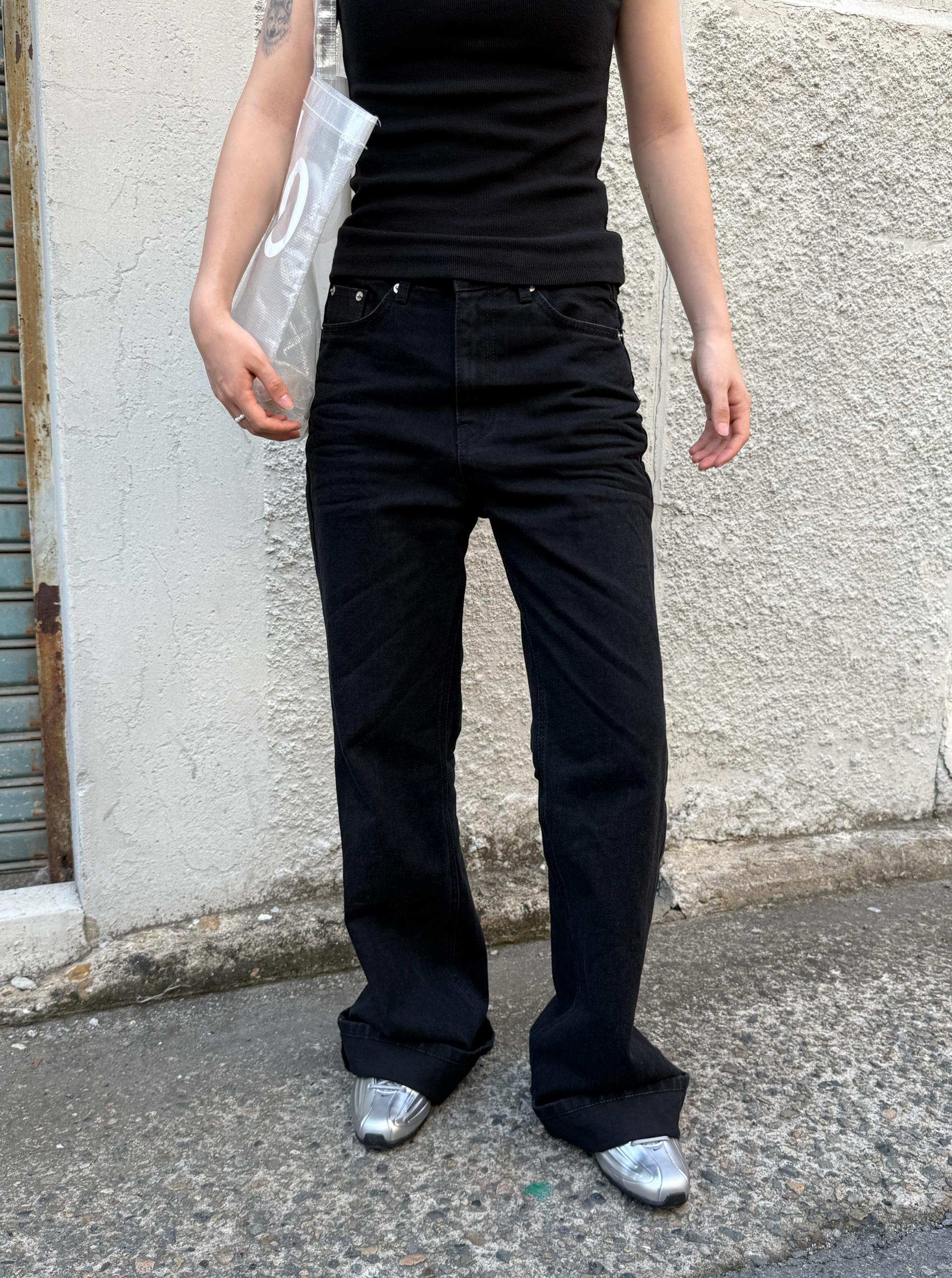 (UNISEX) Embo Flare Denim