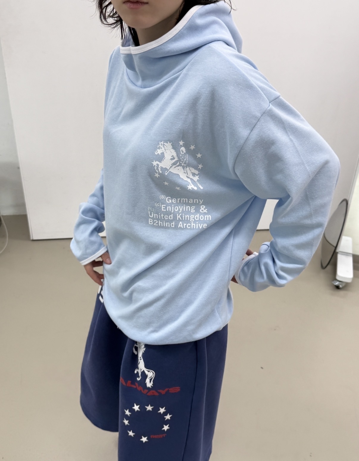 (UNISEX) Pony Graphic Hoodie
