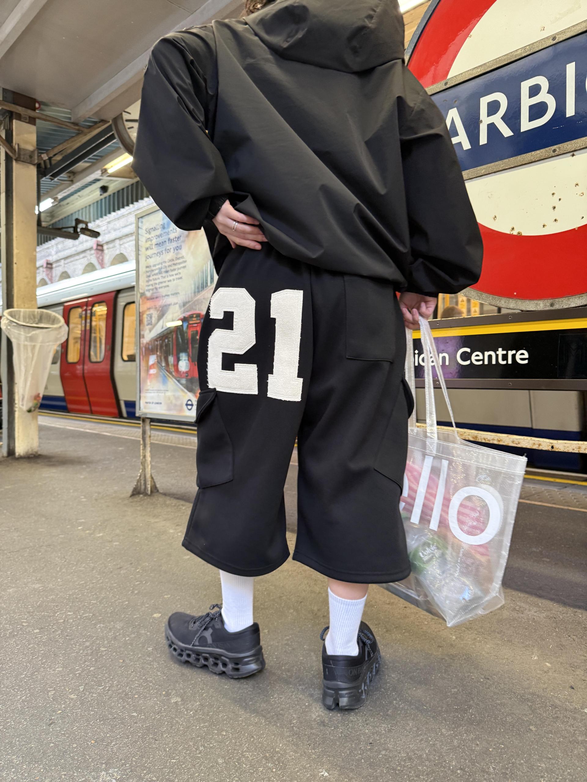 (UNISEX) Numbering Bermuda Pants