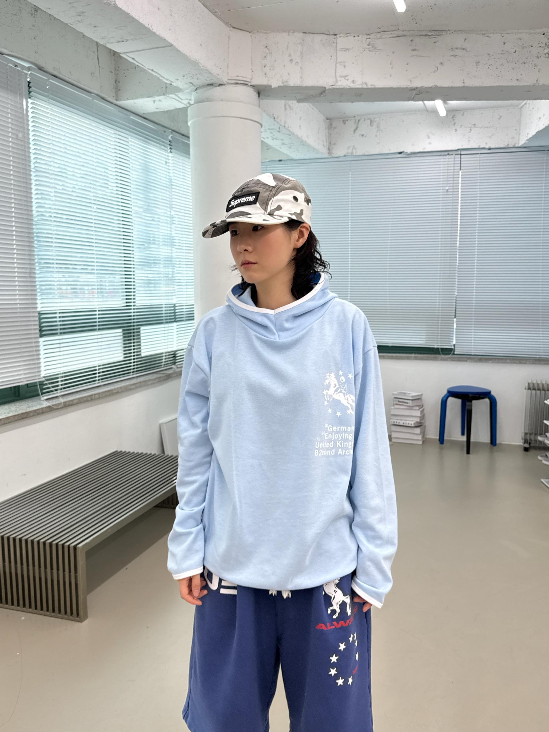 (UNISEX) Pony Graphic Hoodie