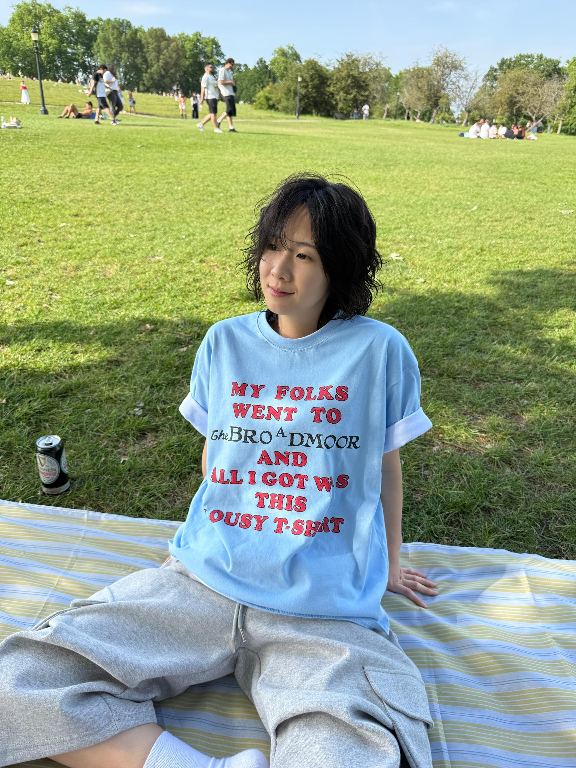 (UNISEX) Rouge Graphic Tee