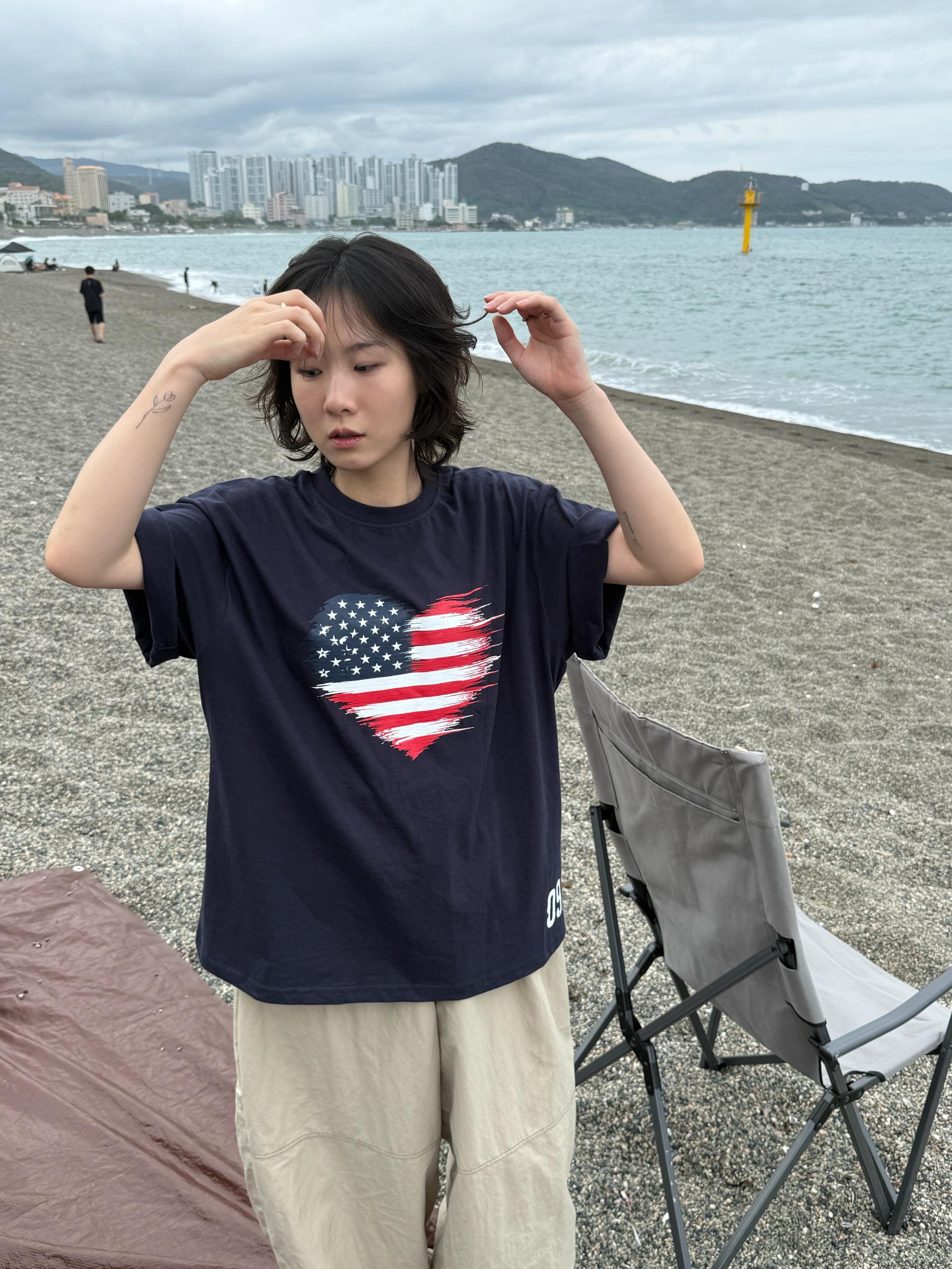 (USNISEX) Vintage USA Heart Tee