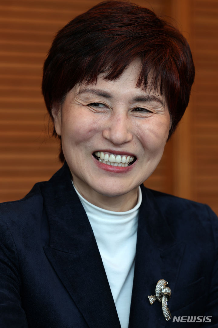 3714695379bec.jpg