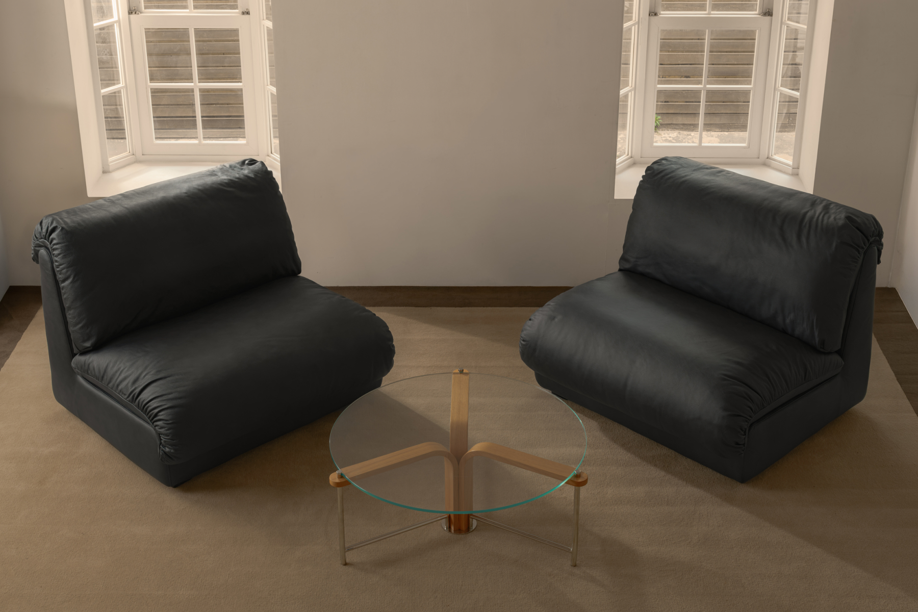 STUD SOFA