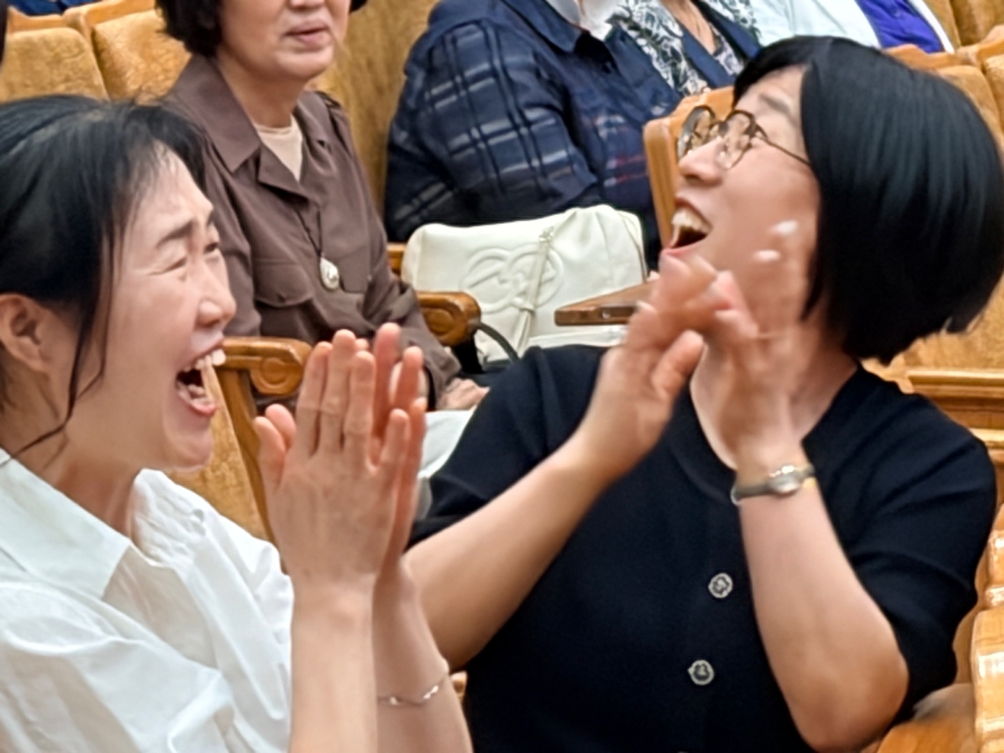d02ca715fa040.jpg