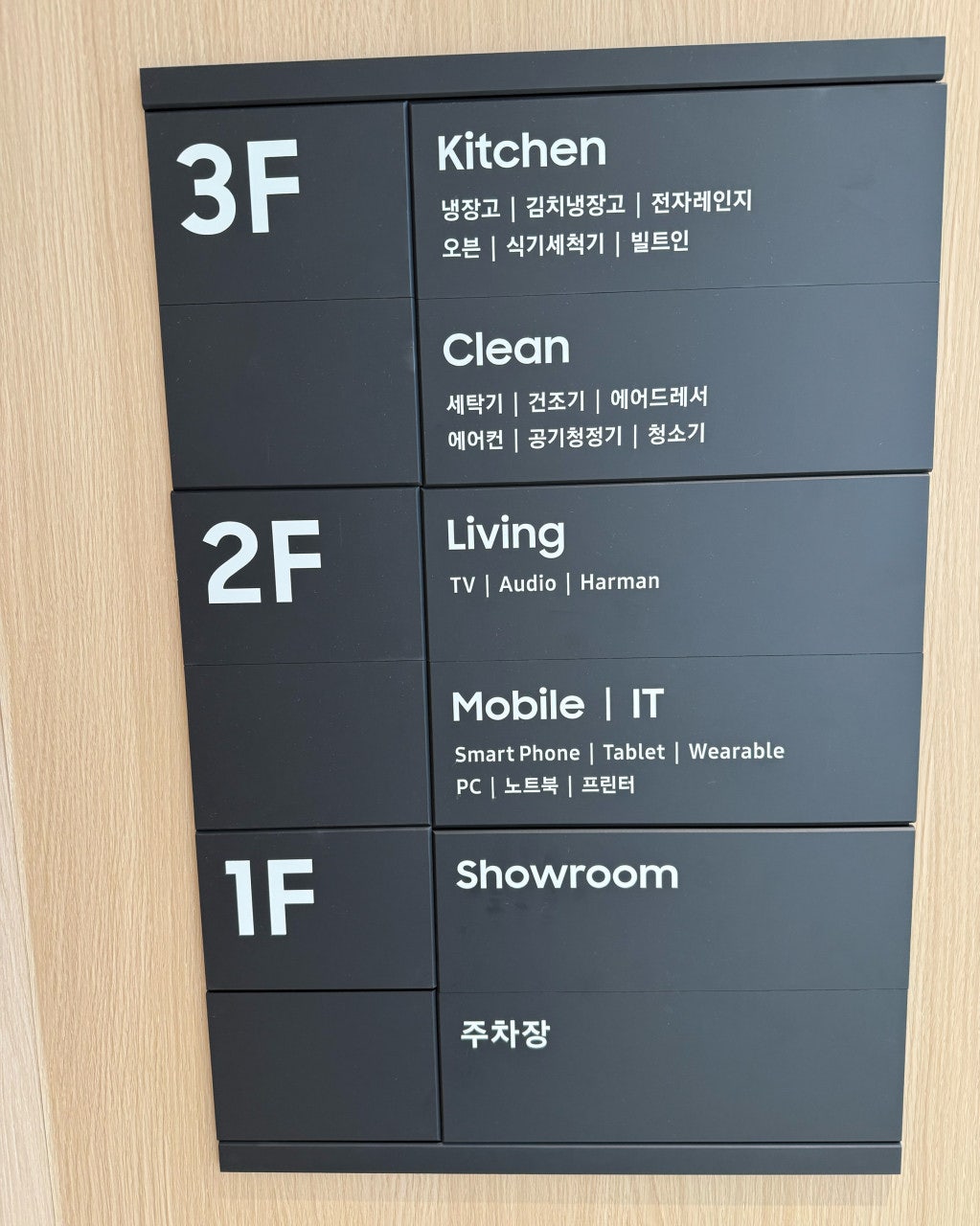 b7f9863162700.jpg