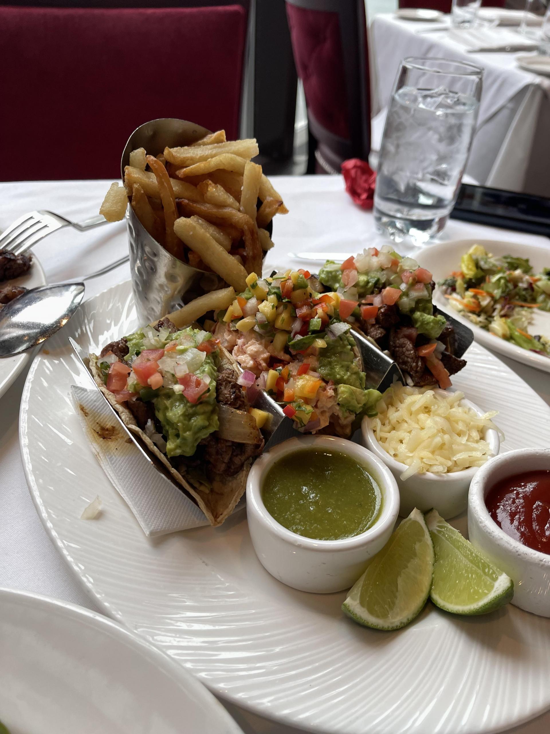 시카고 전통 스테이크집 타코.jpg