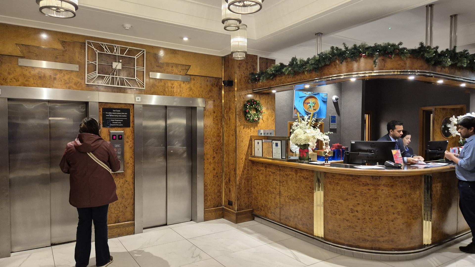 런던 타비스톡호텔.jpg