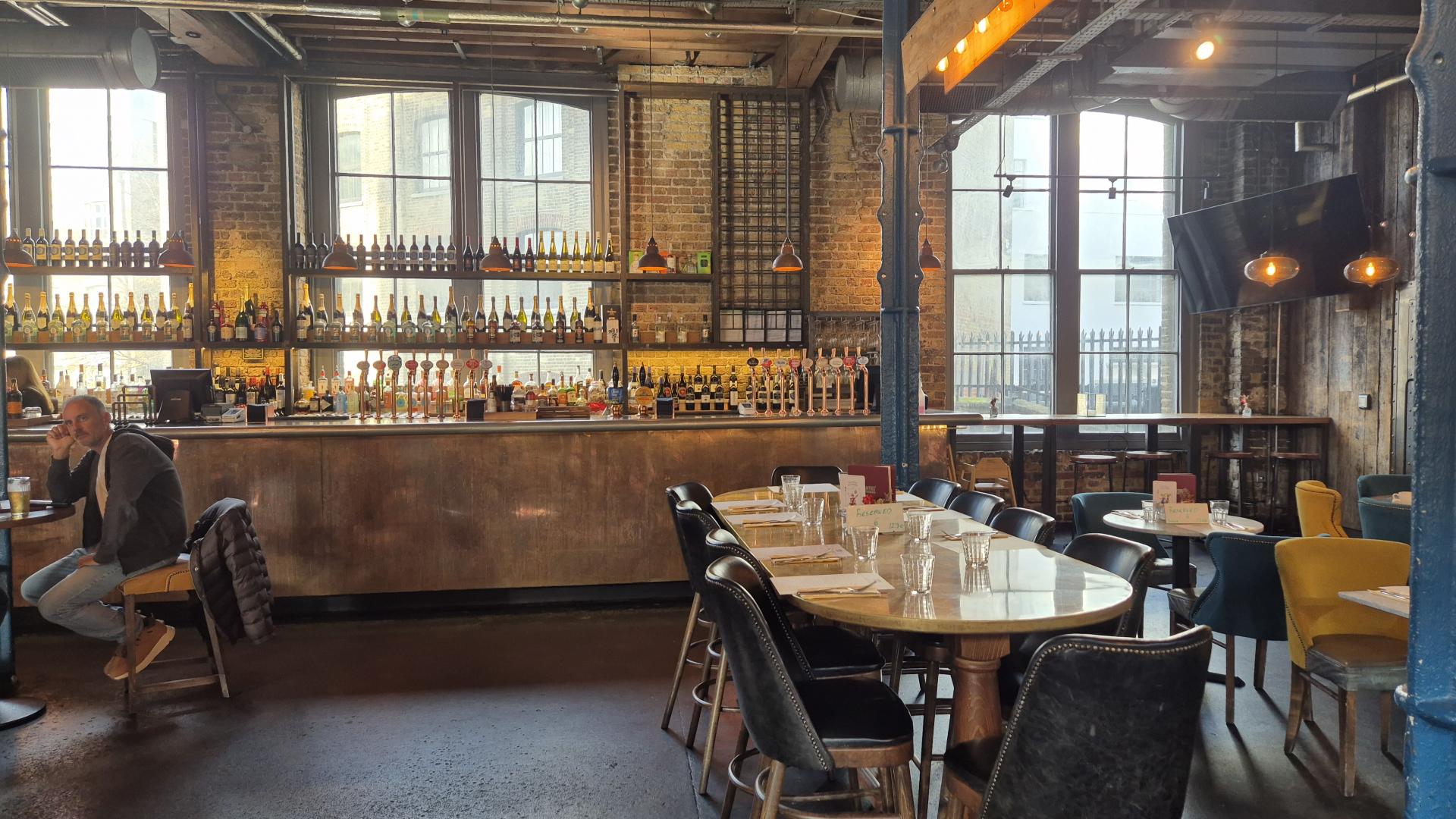 smith of smithfield 펍 그리고 스테이크하우스.jpg