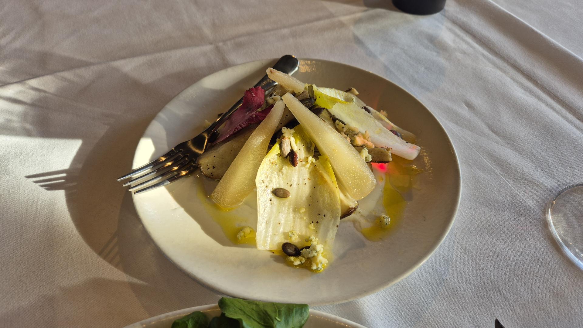 예루살렘 아티쵸크와 배 스타터.jpg