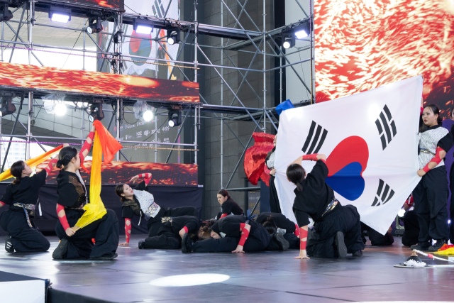2025 부산스텝업댄스페스티벌 ‘주니어 퍼포먼스 챔피언십’에서 1등을 차지한 ‘웰보스 크루’ 경연 모습. 청년문화진흥협회 제공