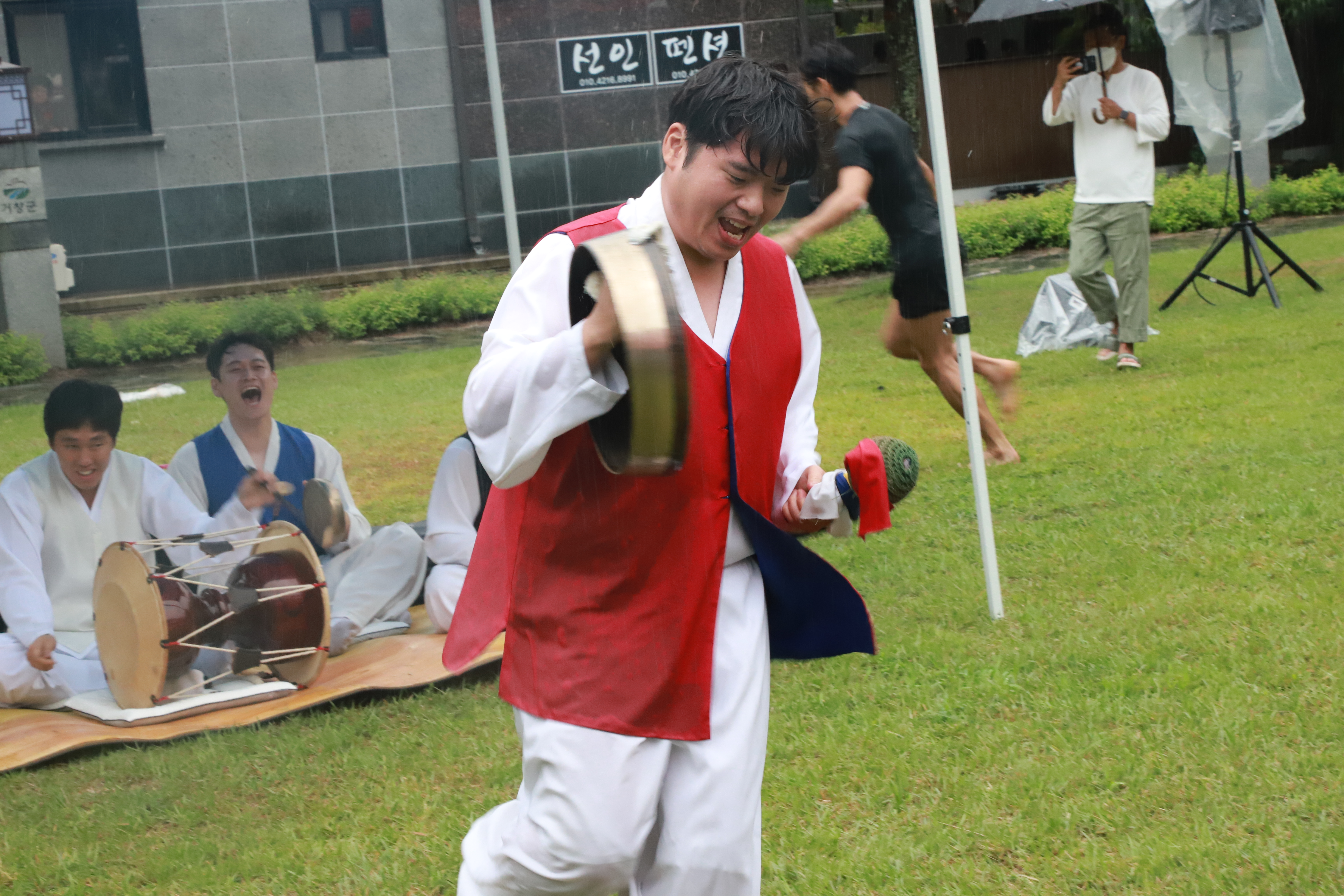 bb368313f59ed.jpg